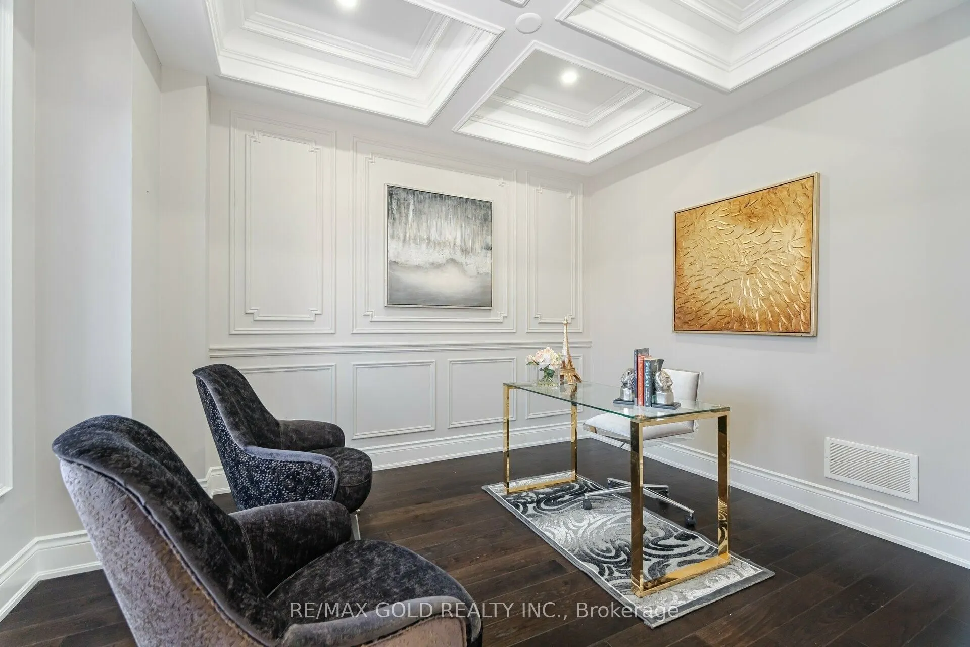 9 Bedouin Crescent
