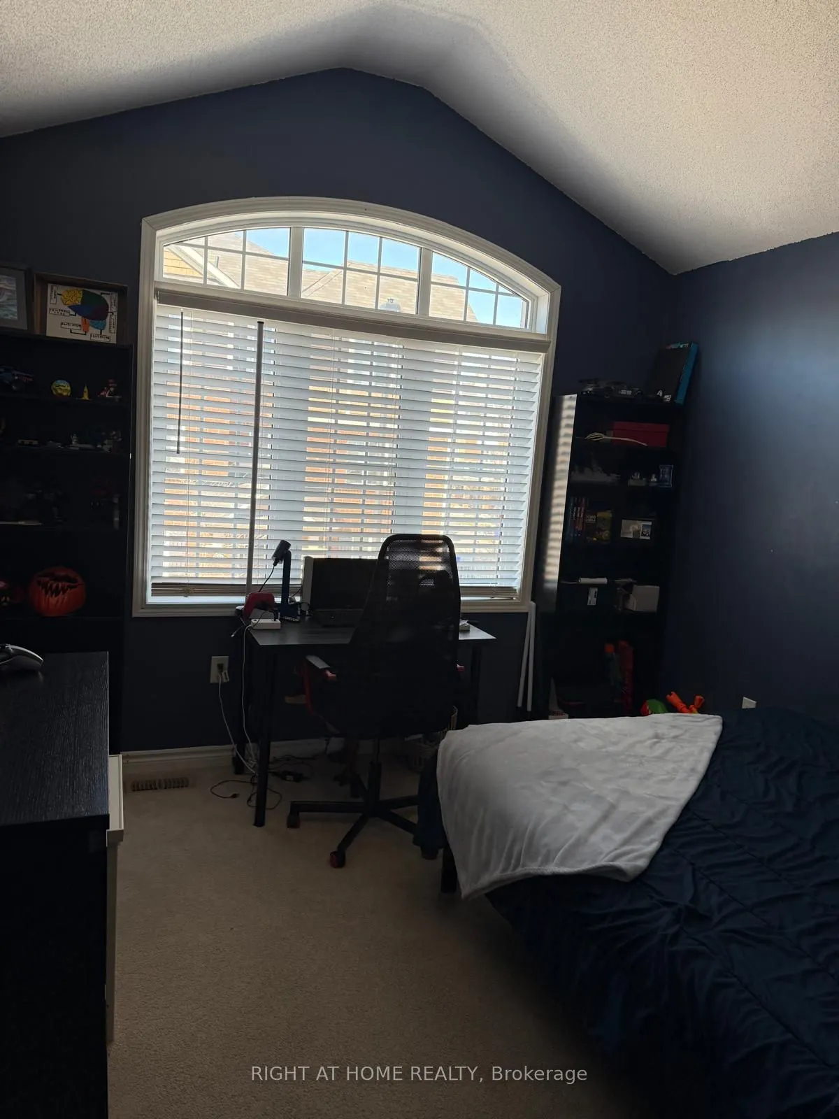 1000 Asleton Boulevard, #43