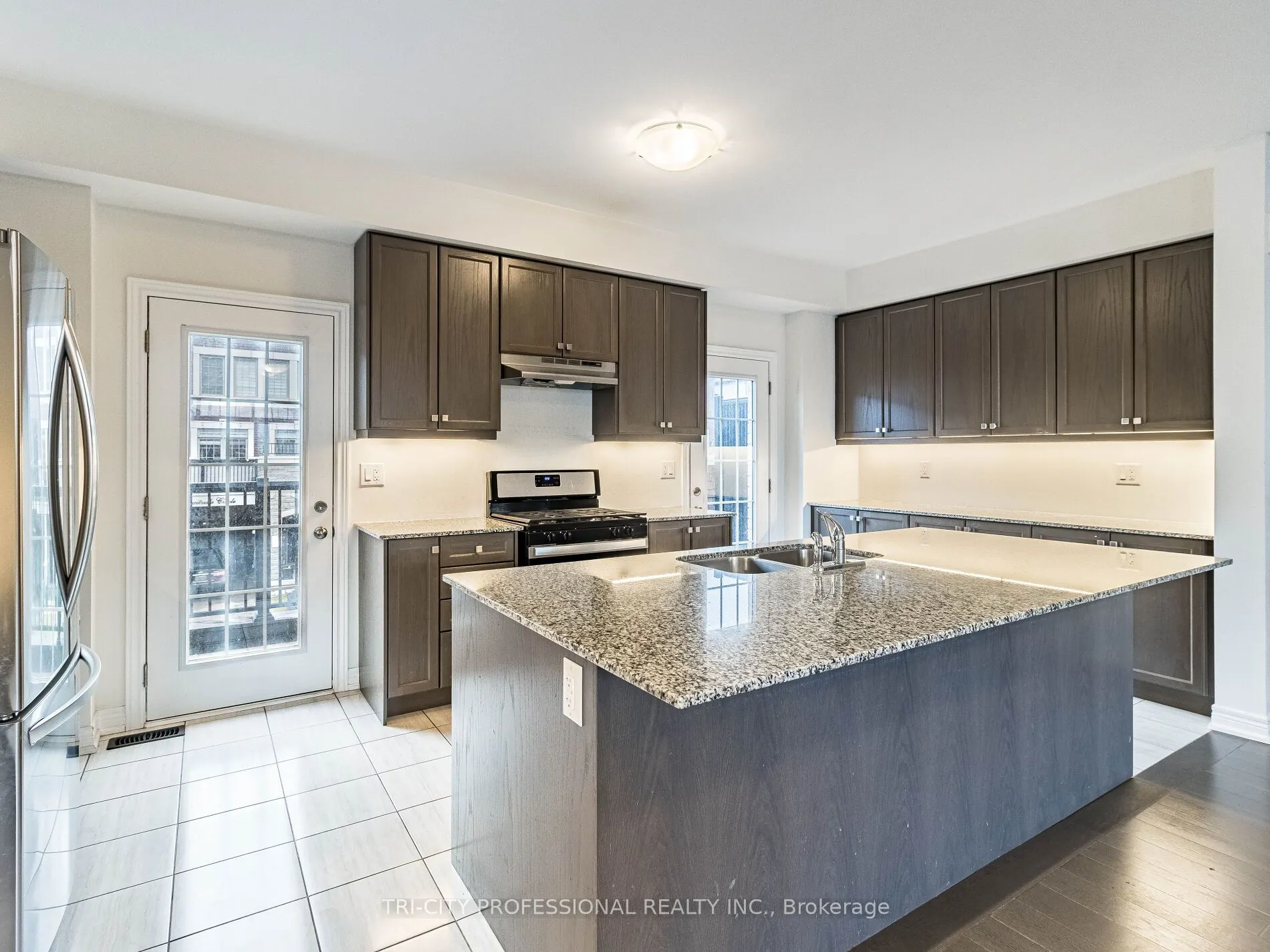 72 Fruitvale Circle