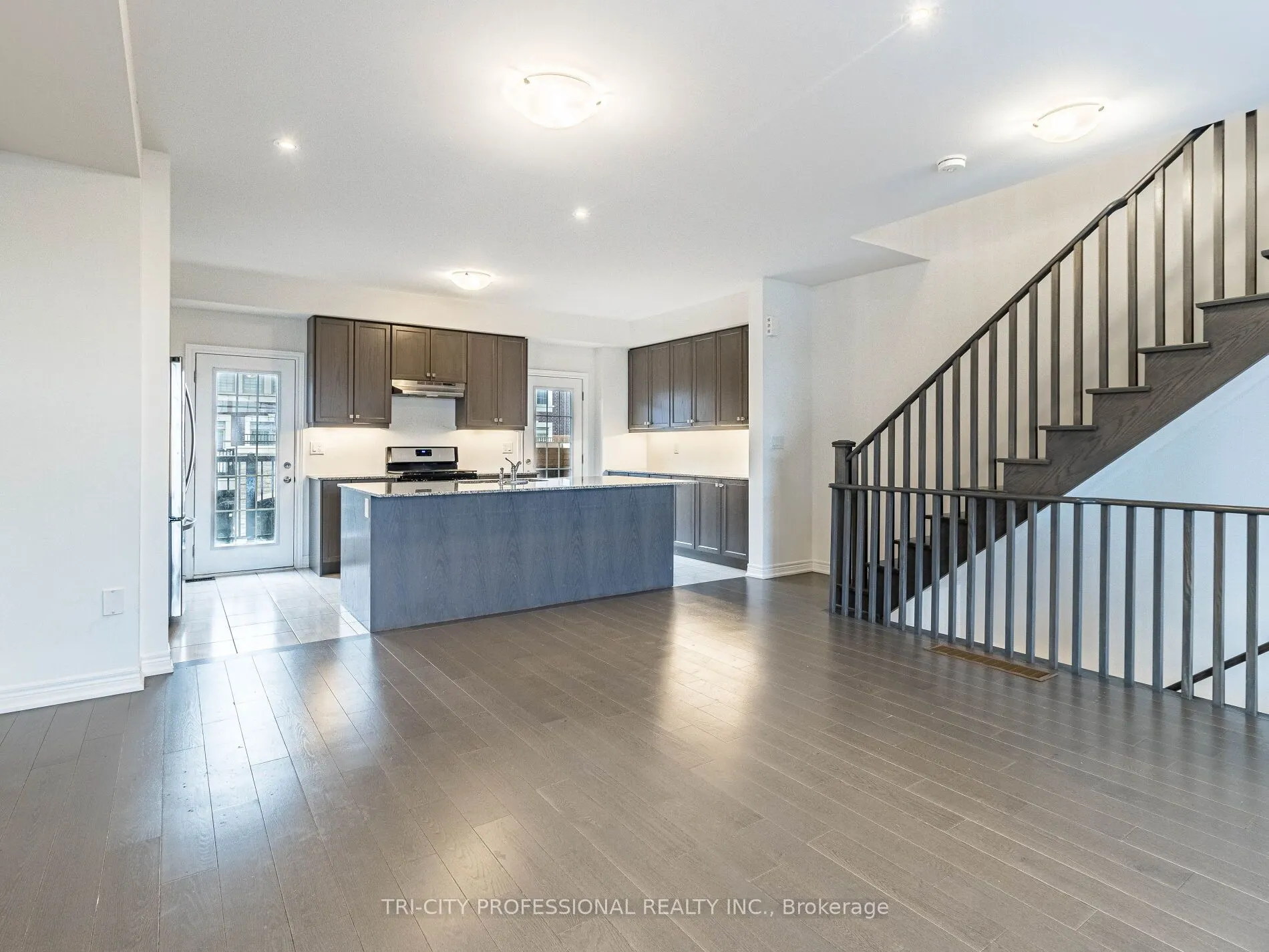 72 Fruitvale Circle