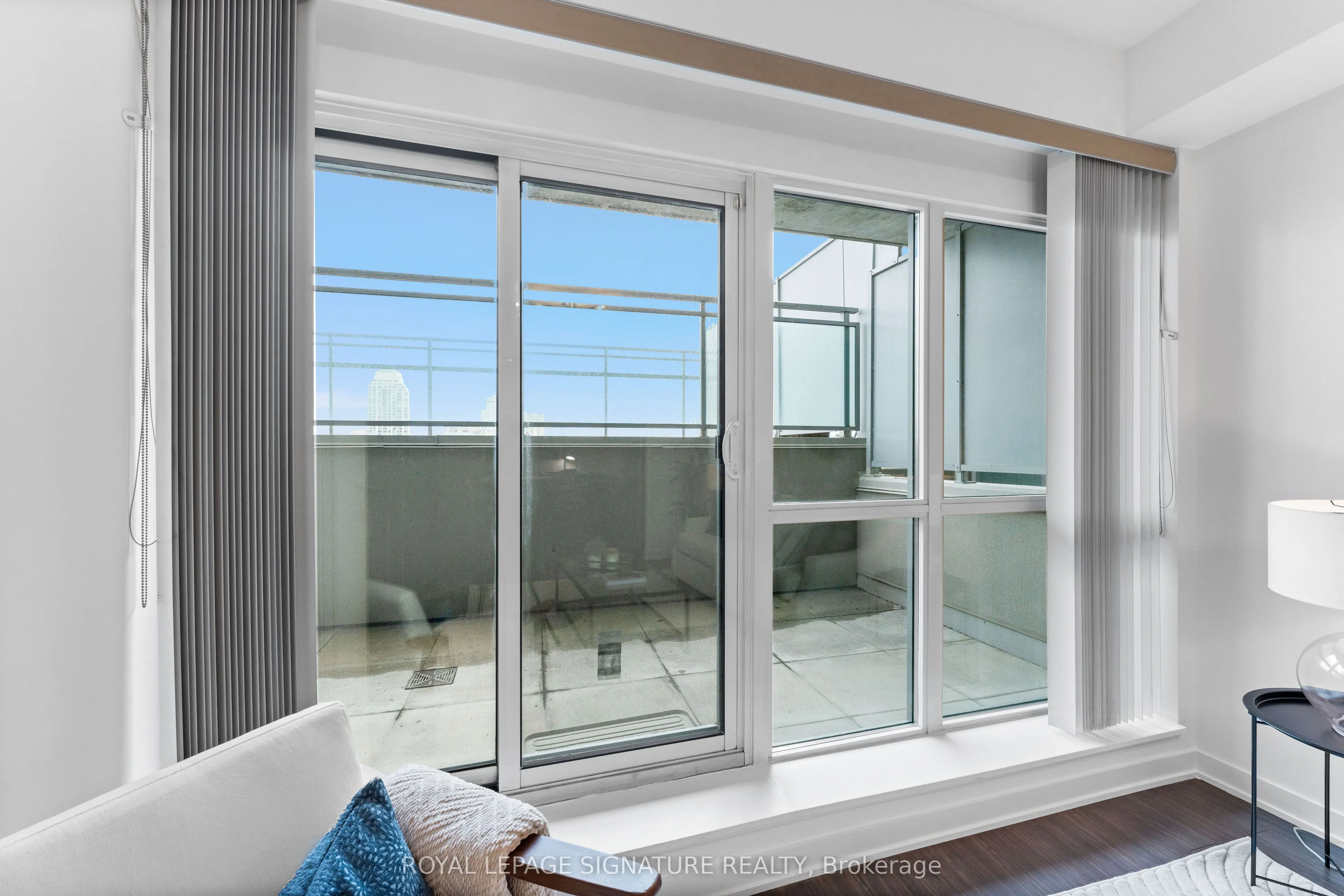 165 Legion Road N, #527