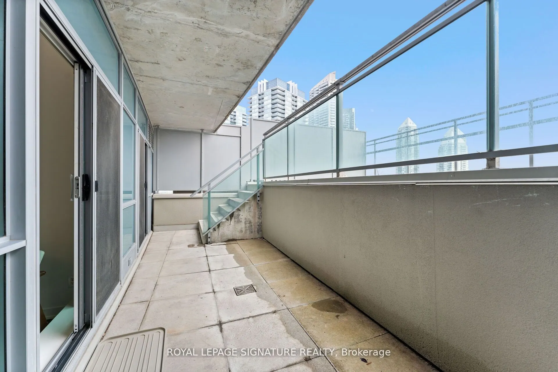 165 Legion Road N, #527