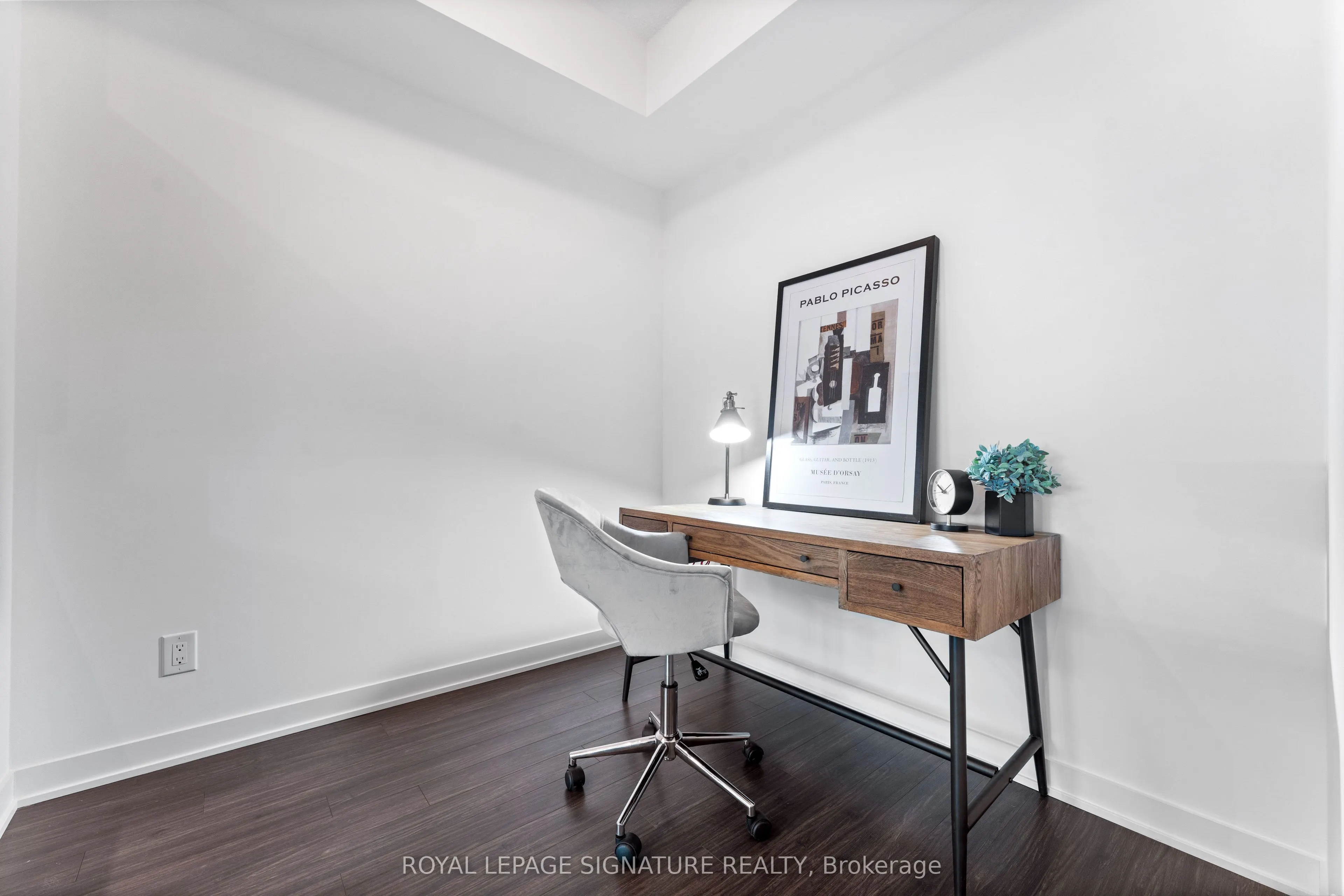 165 Legion Road N, #527