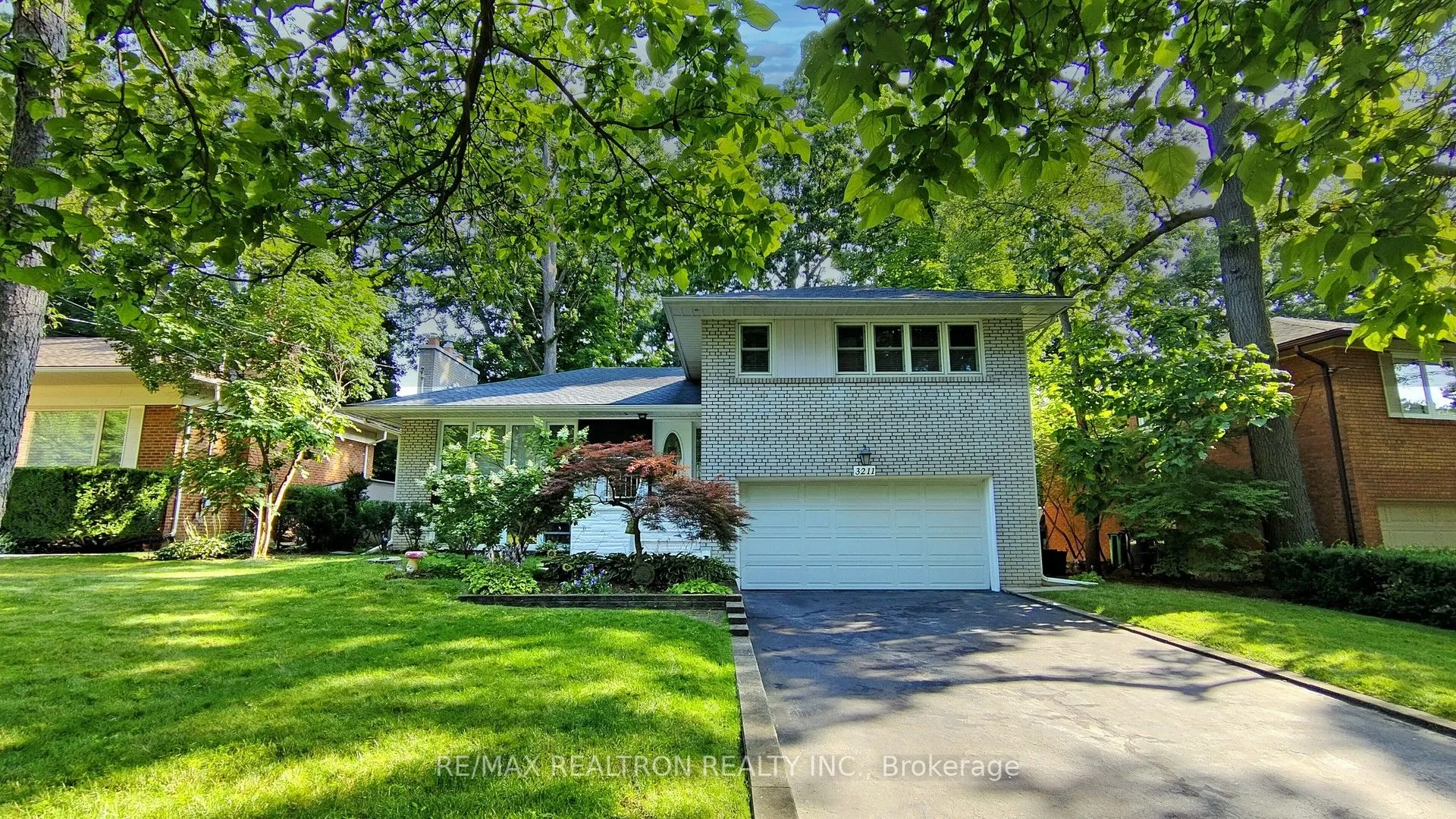 3211 Credit Heights Drive
