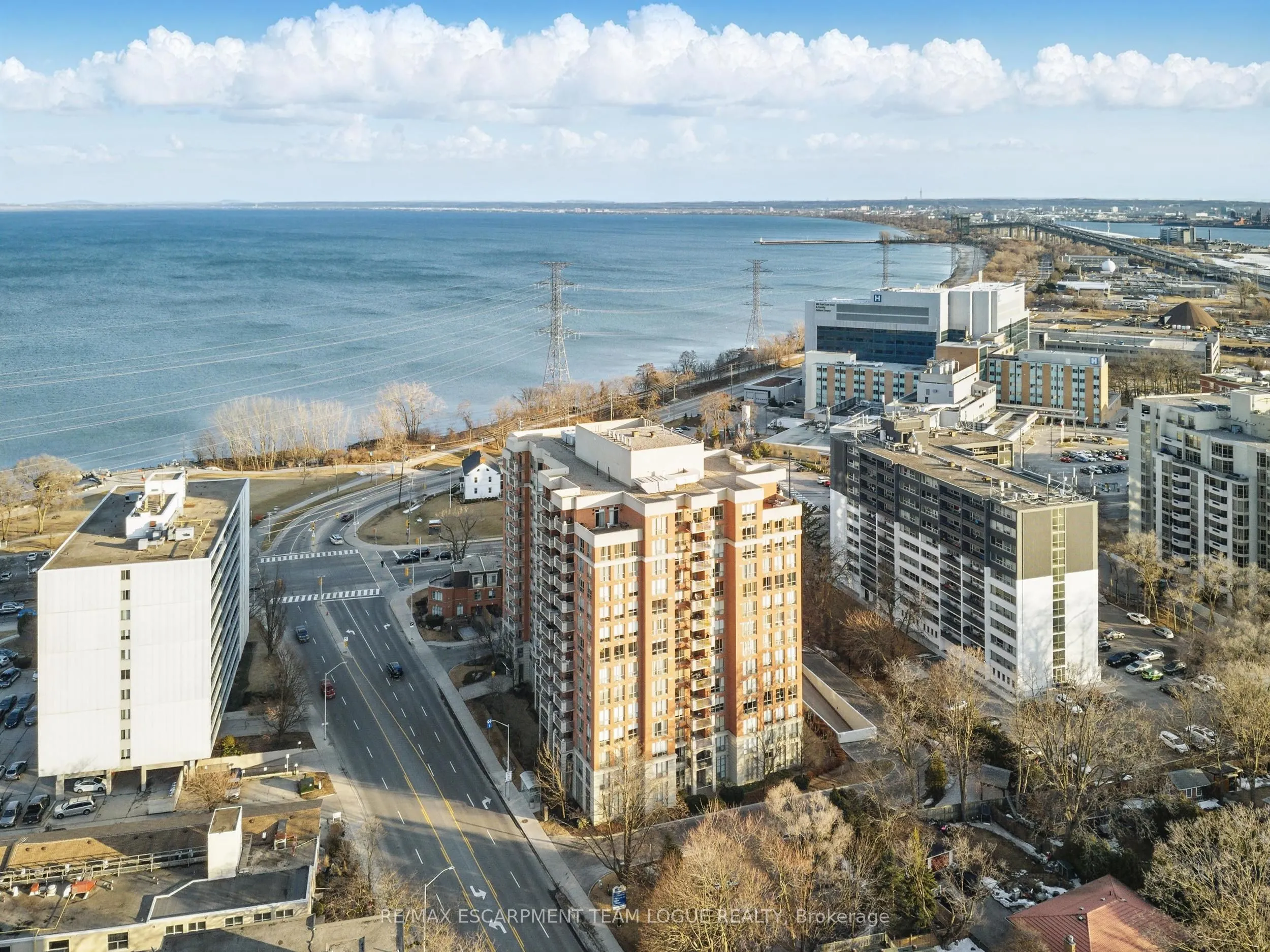 442 Maple Avenue, #1001