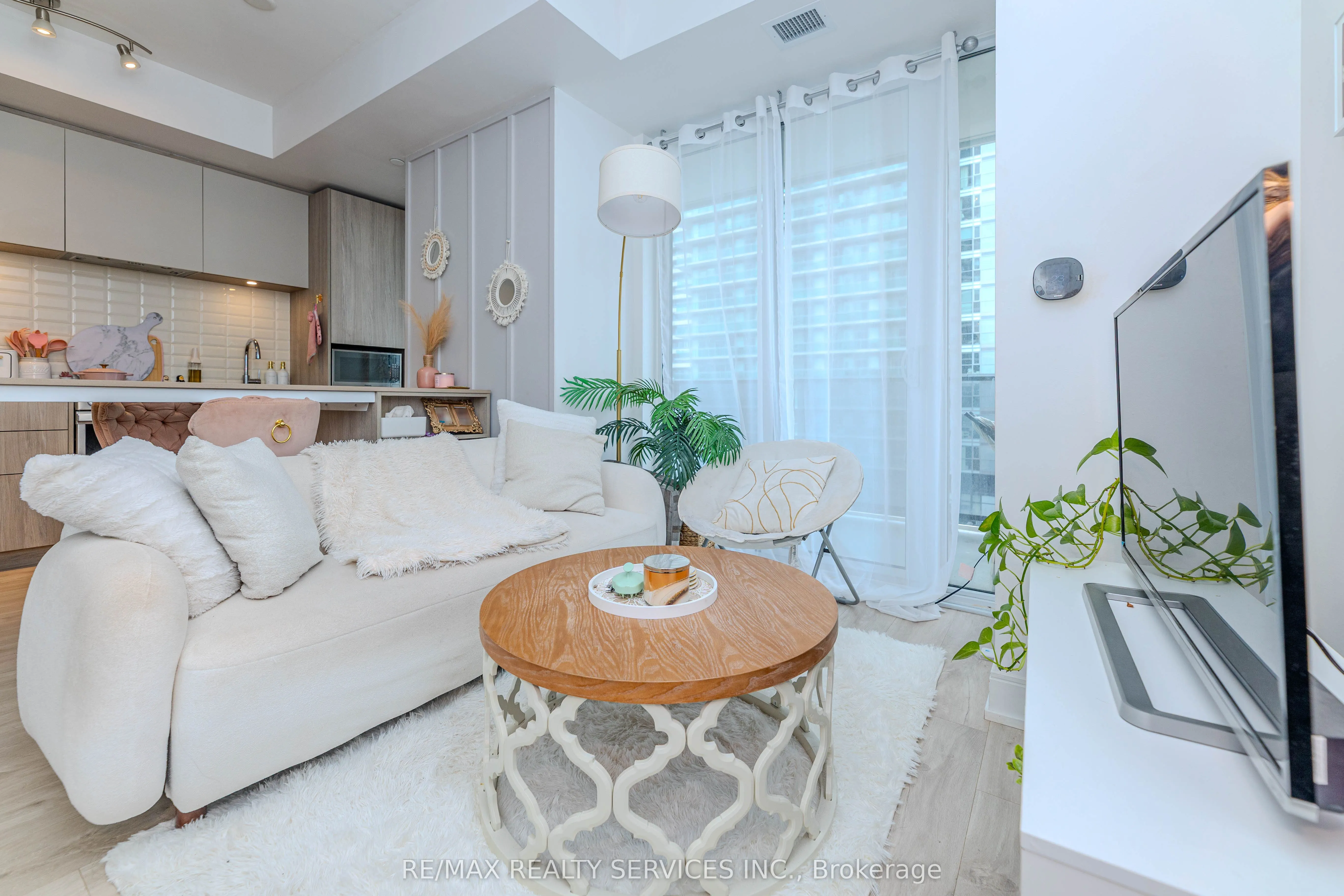 70 Annie Craig Drive, #608