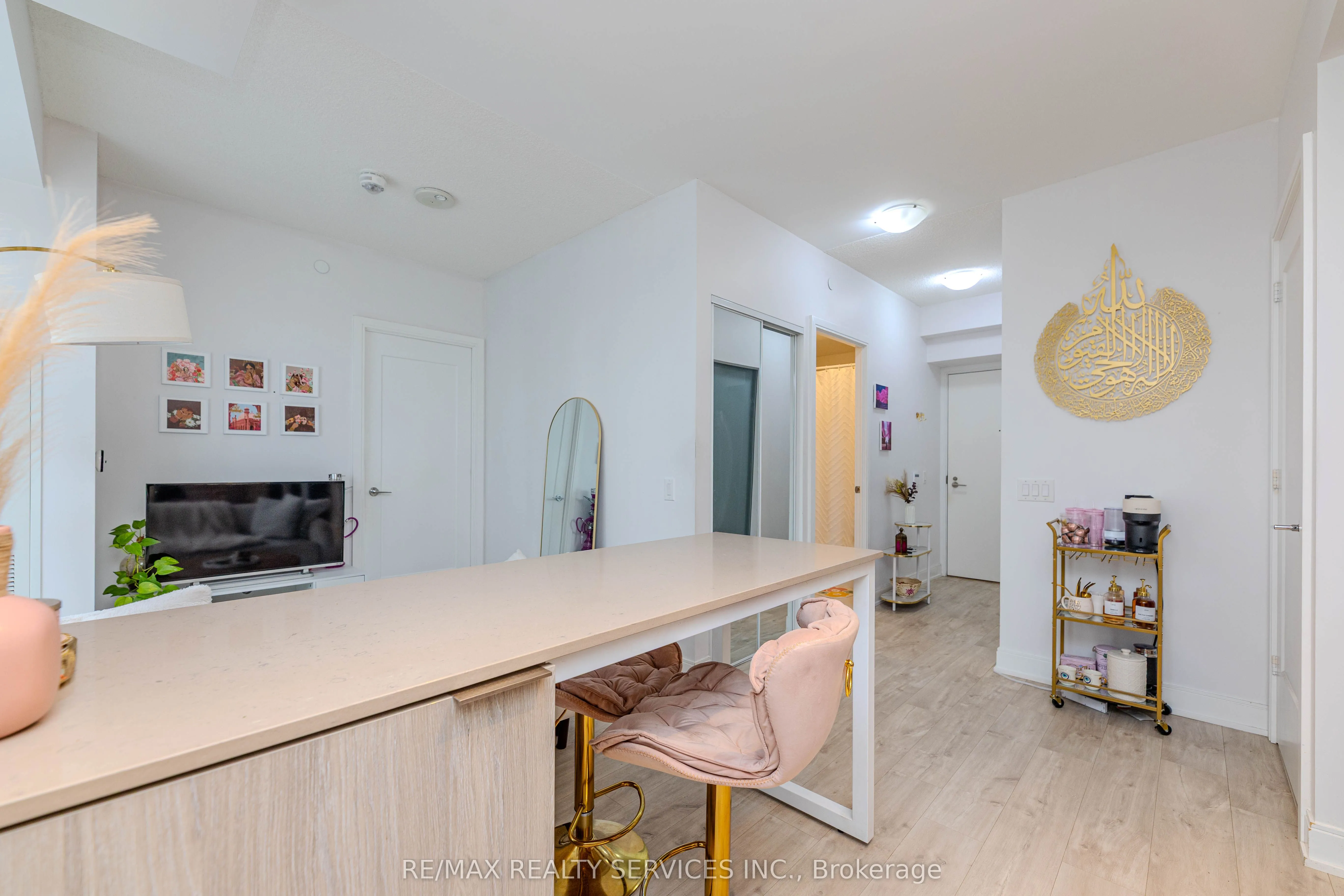 70 Annie Craig Drive, #608
