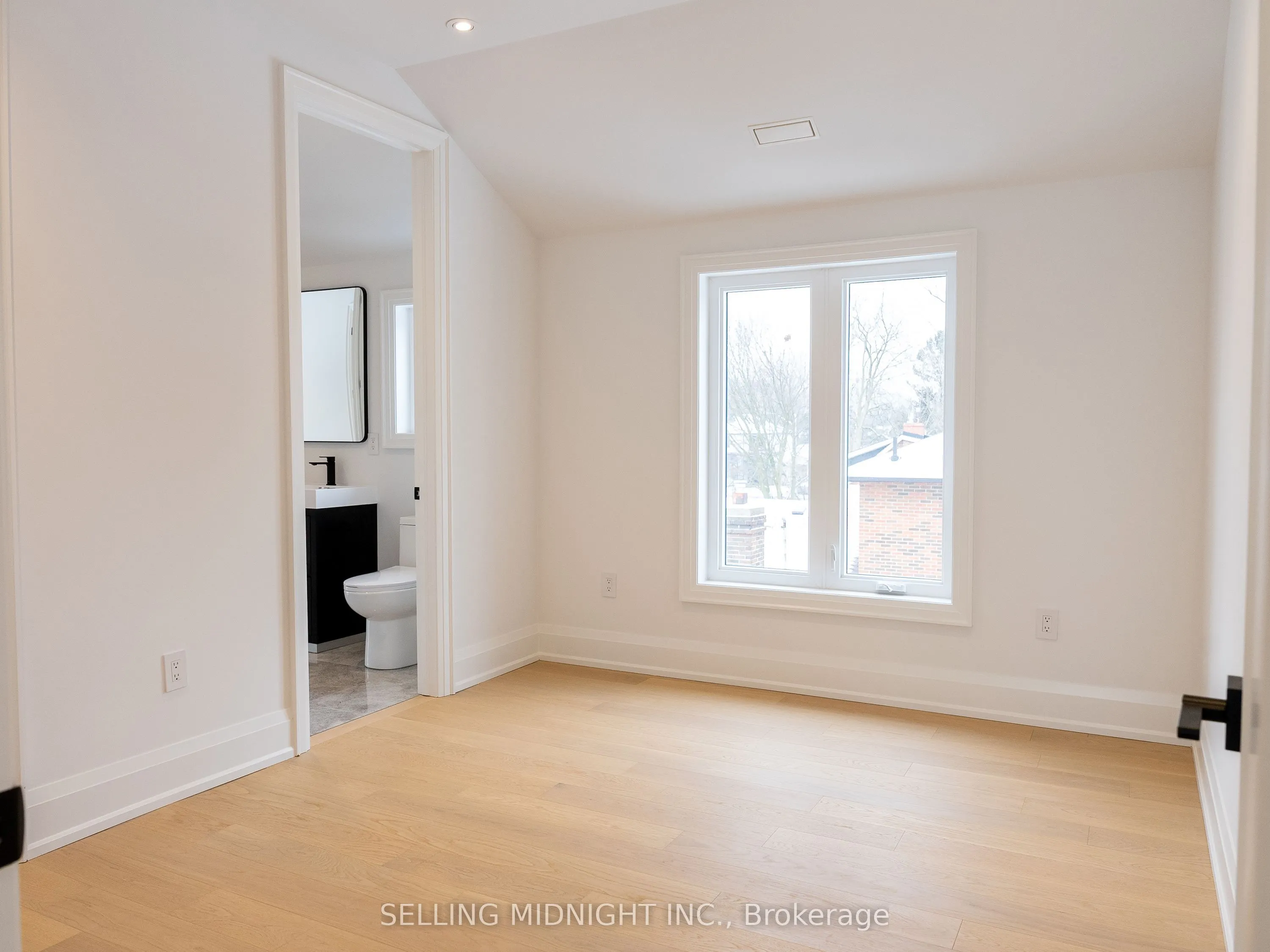 21 Murrie Street