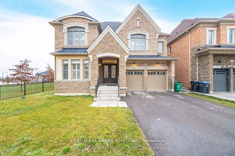 20 Foothills Crescent
