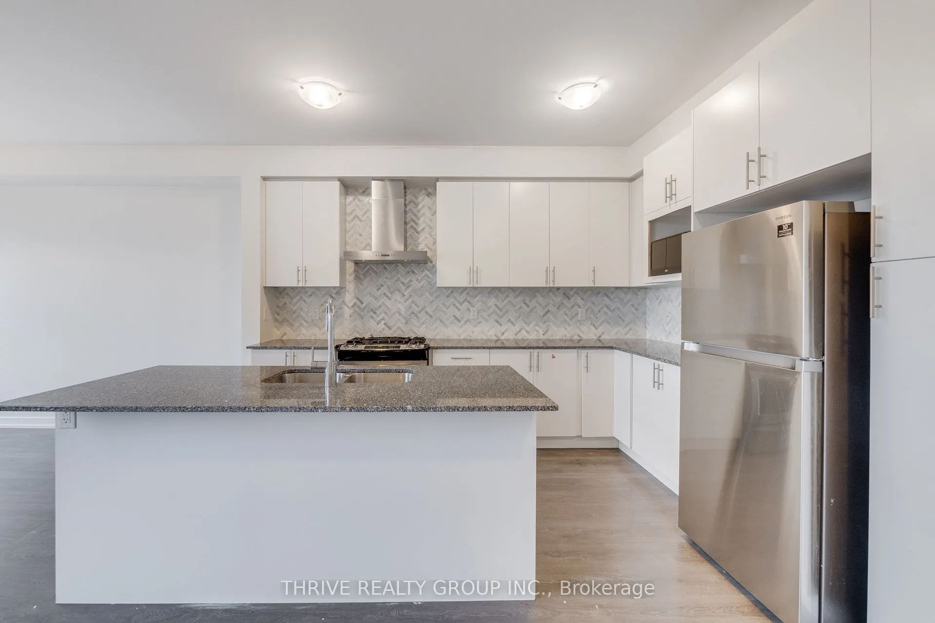 3165 Mintwood Circle