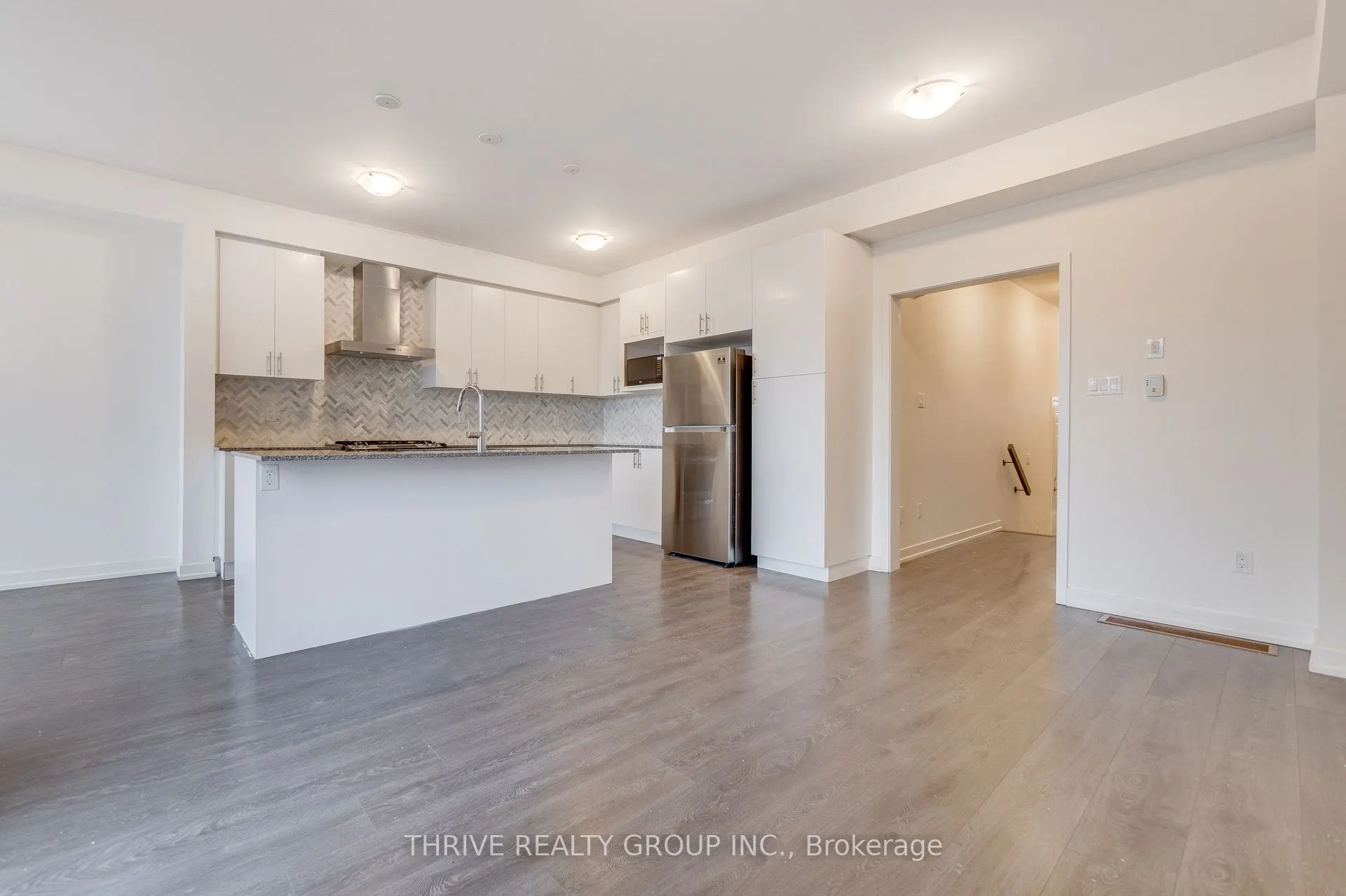 3165 Mintwood Circle