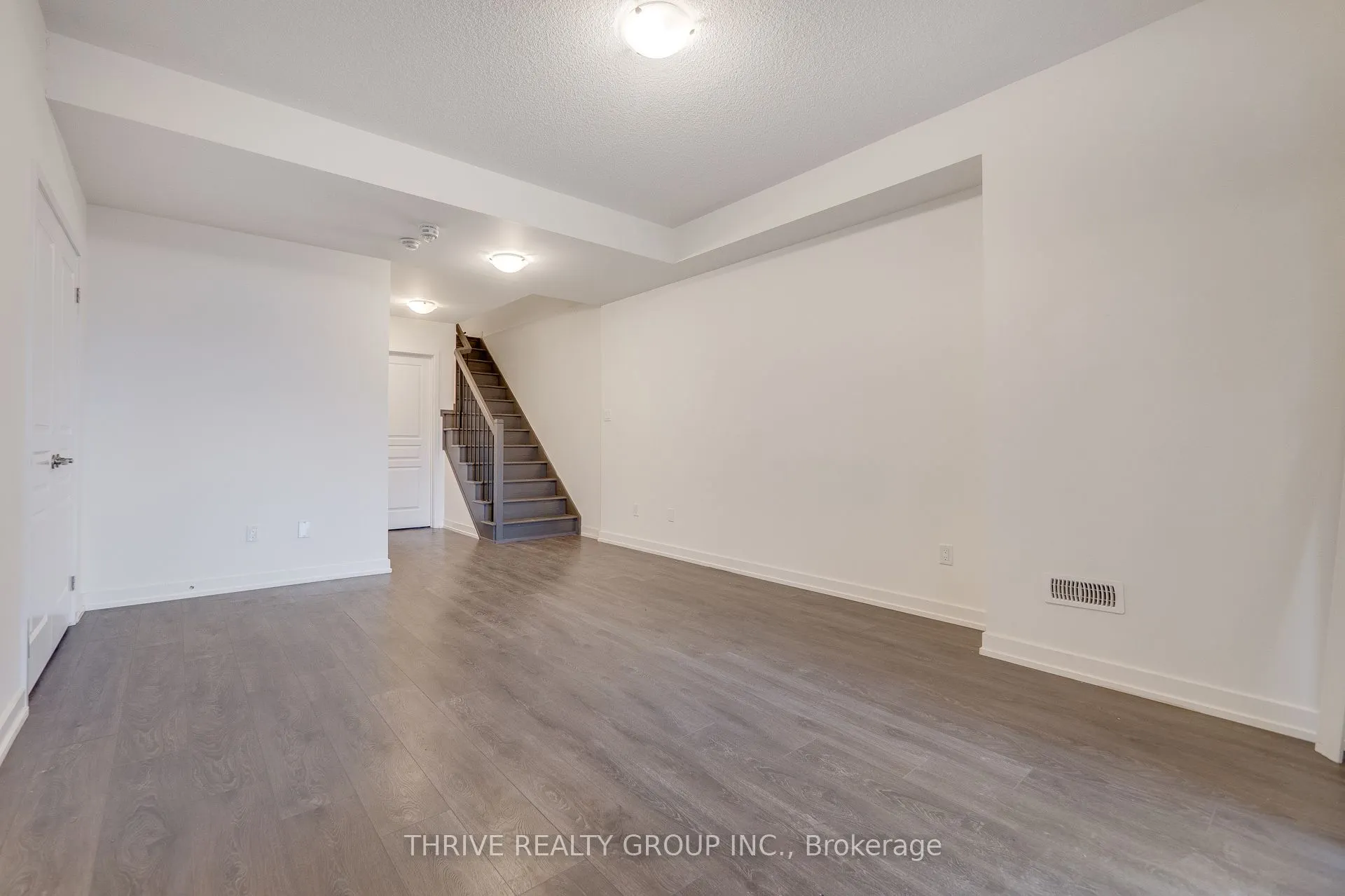 3165 Mintwood Circle