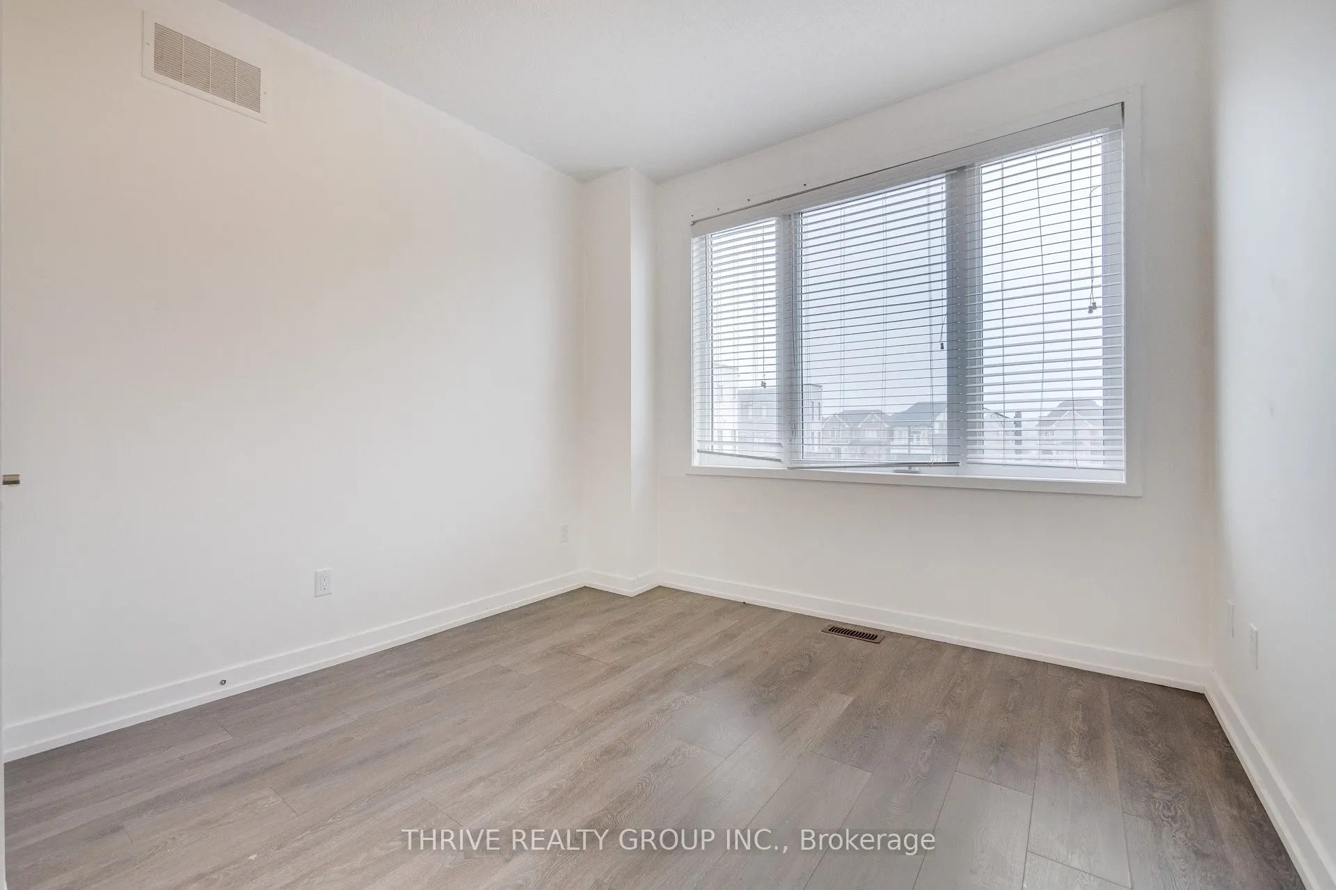3165 Mintwood Circle