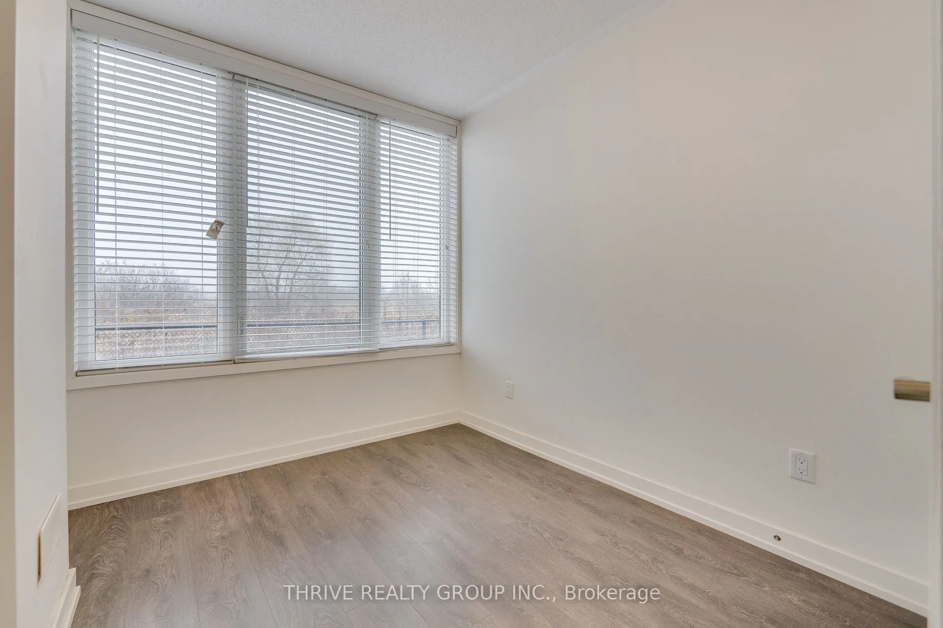 3165 Mintwood Circle