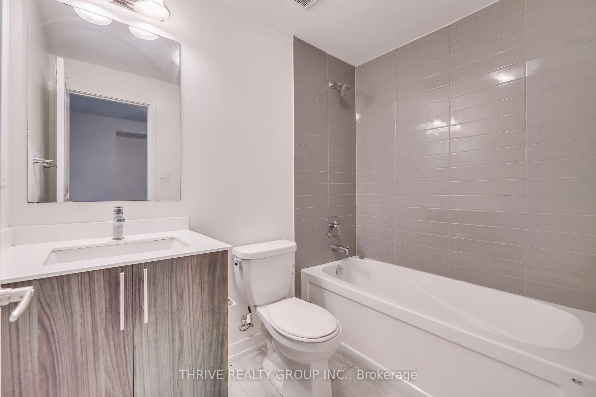 3165 Mintwood Circle