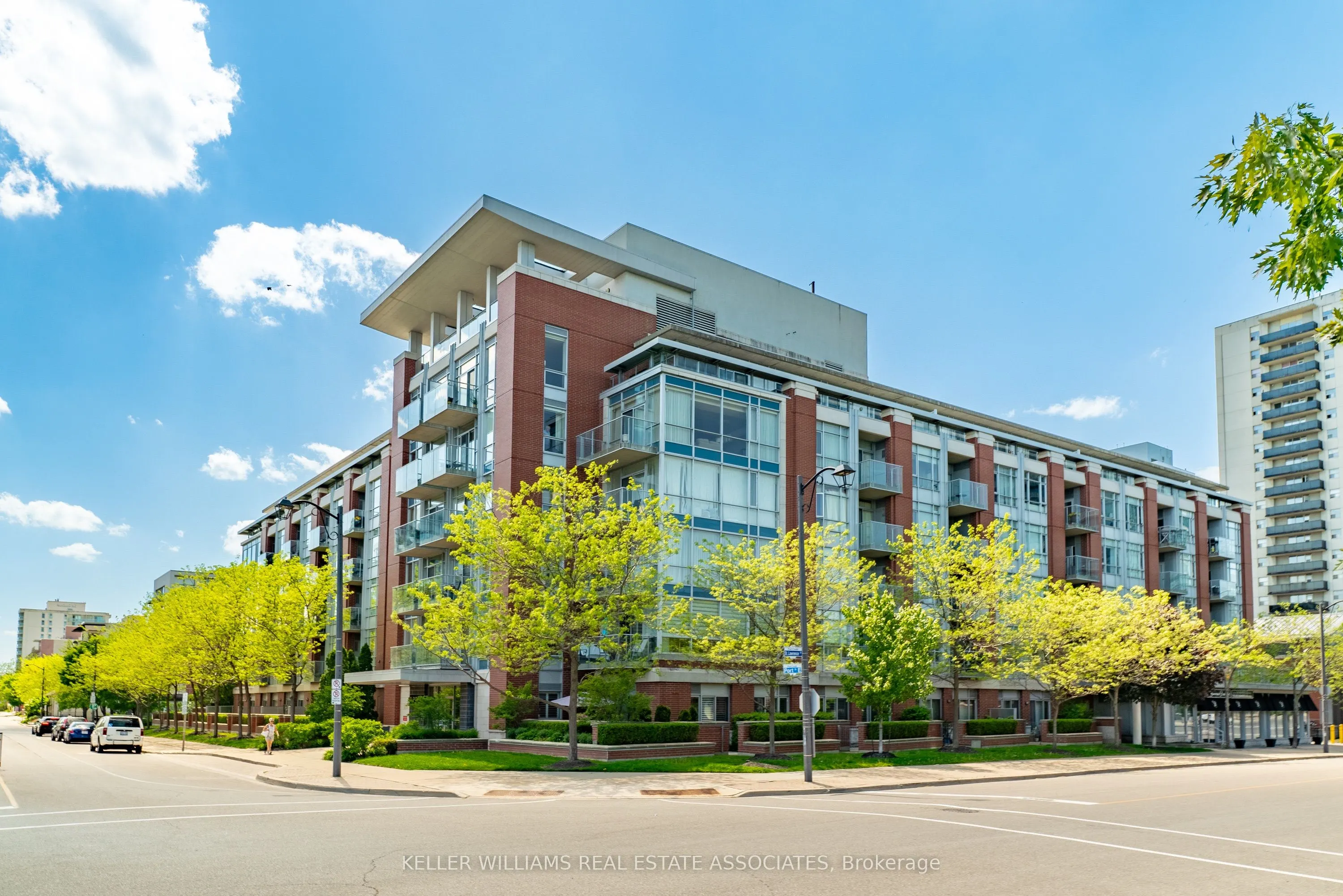 80 Port Street E, #208