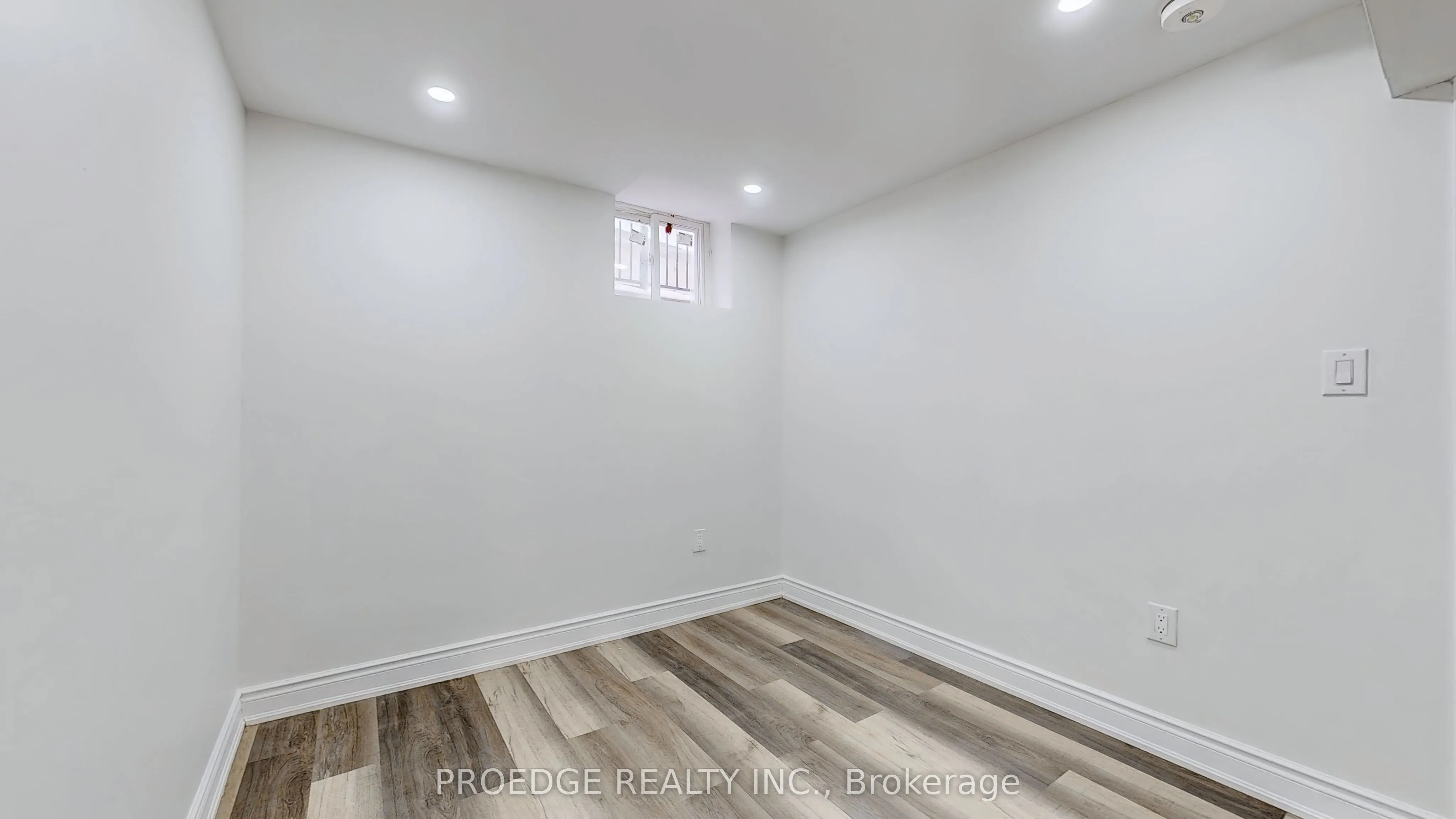 31 Luella Crescent