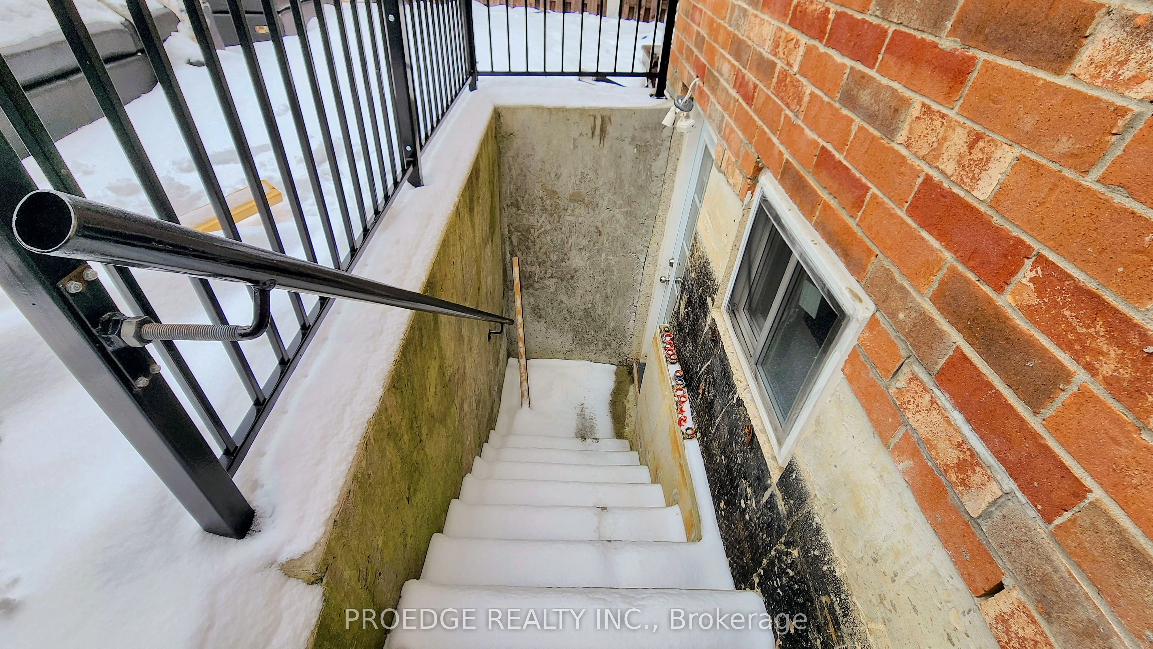 31 Luella Crescent