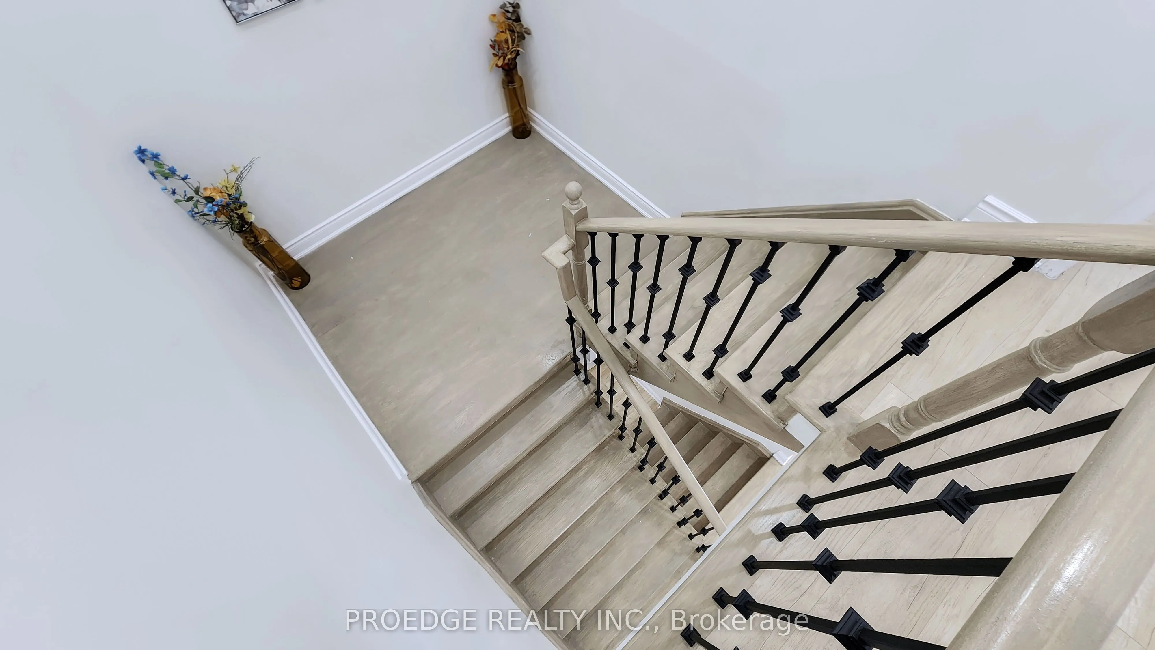 31 Luella Crescent