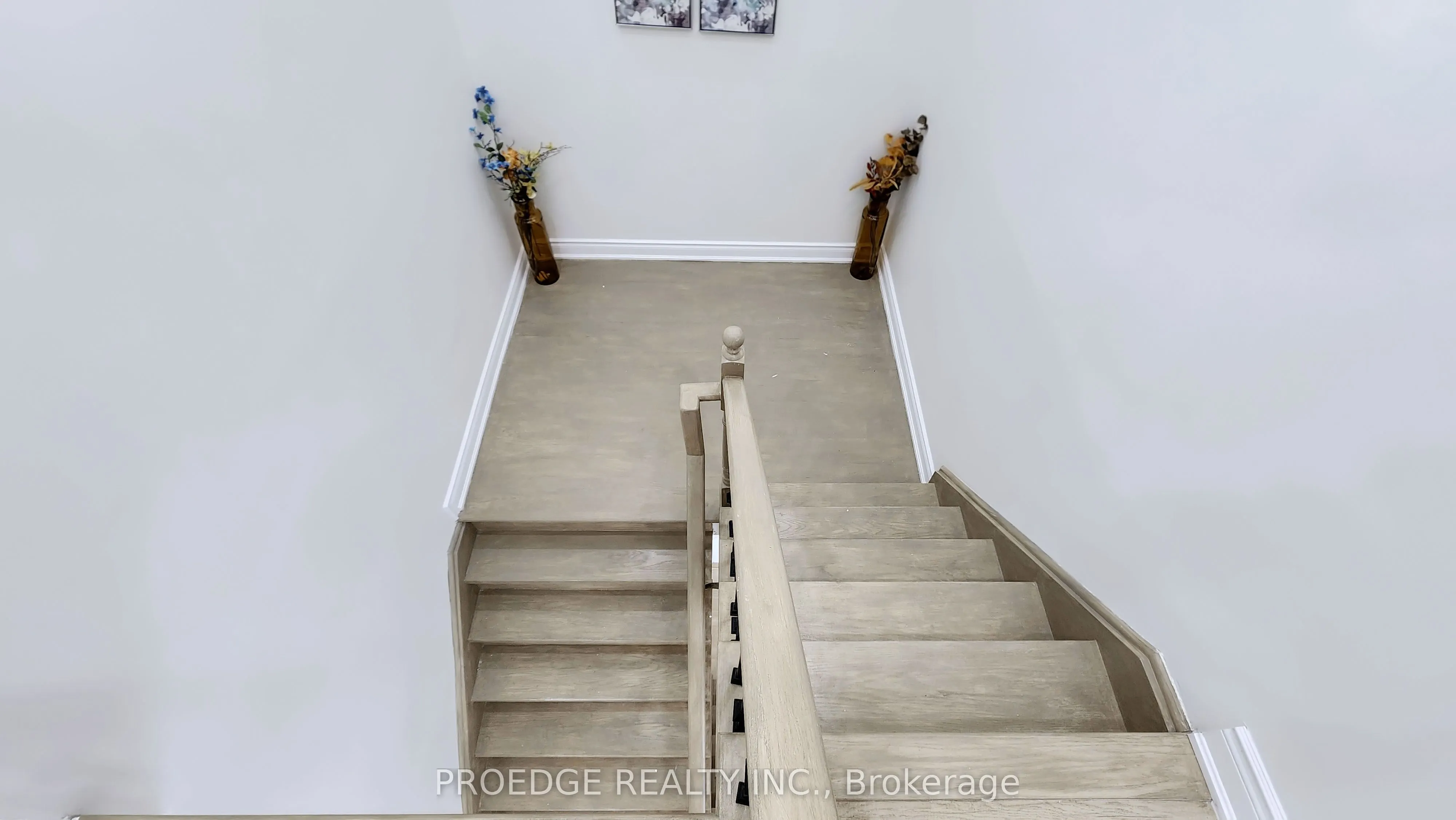31 Luella Crescent