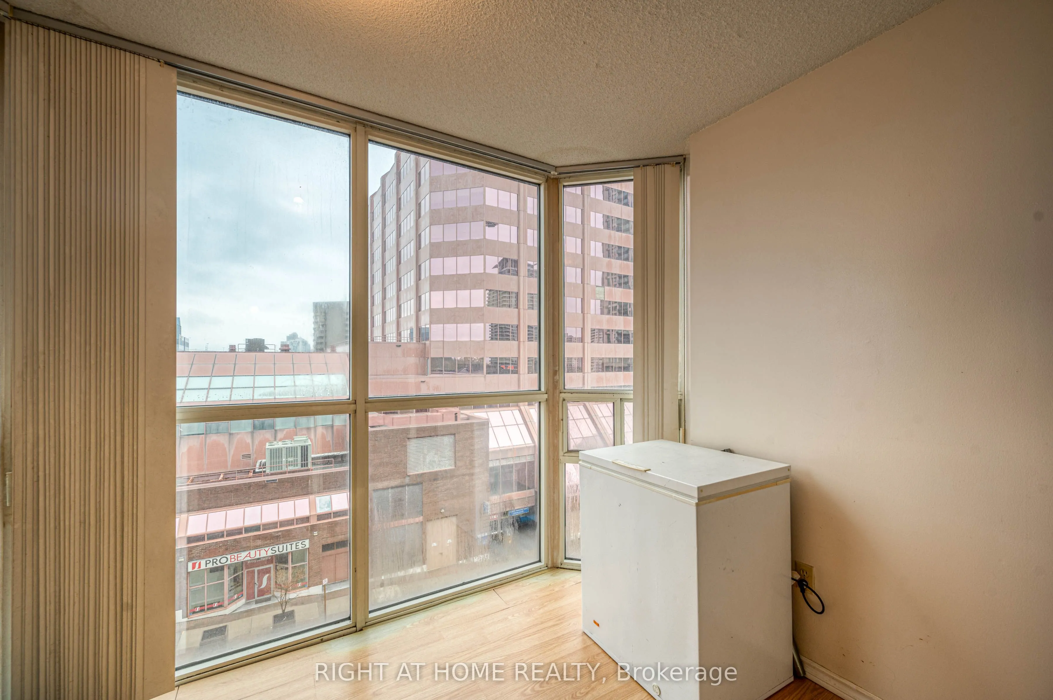 265 Enfield Place, #508