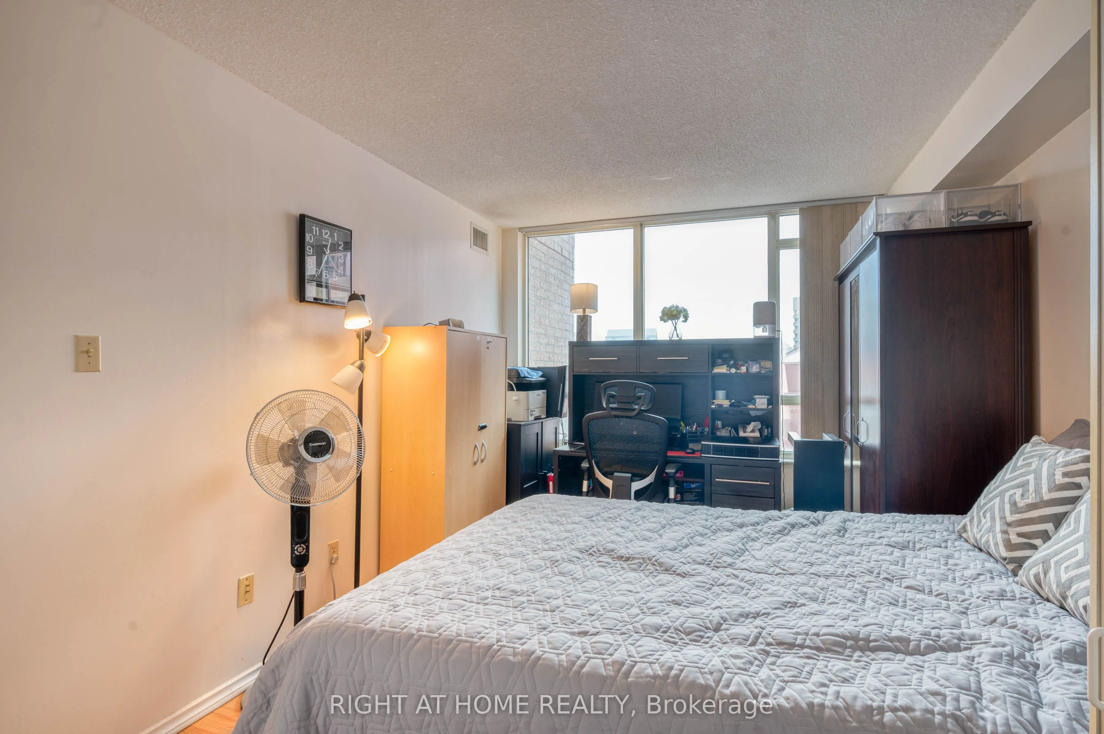 265 Enfield Place, #508