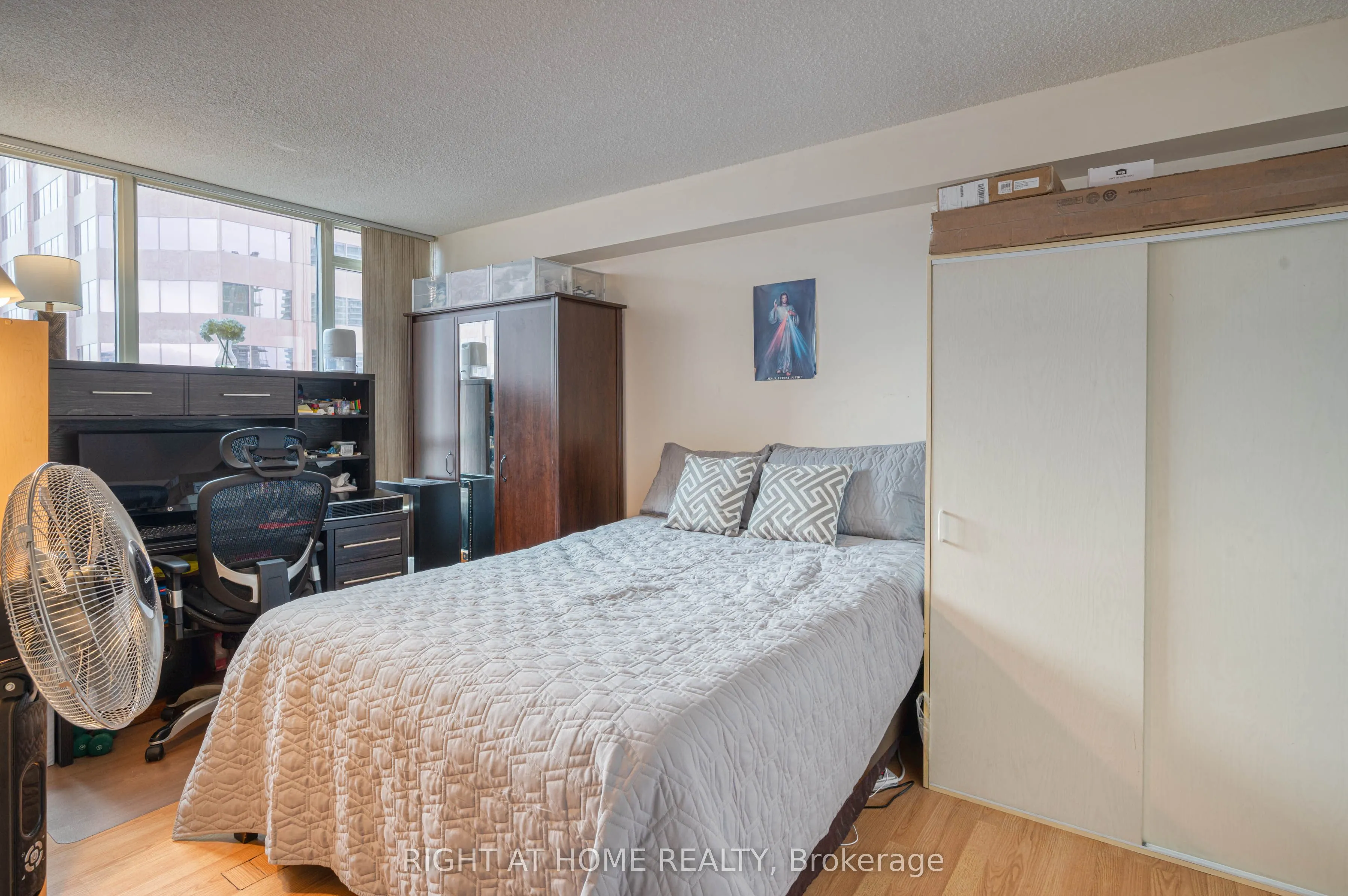 265 Enfield Place, #508