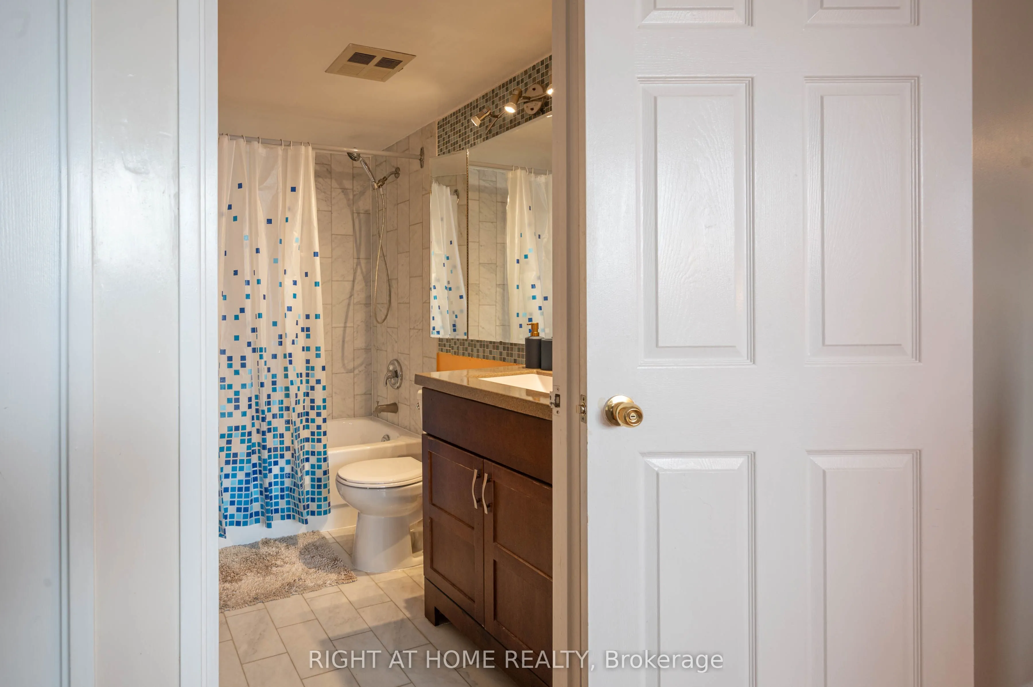 265 Enfield Place, #508