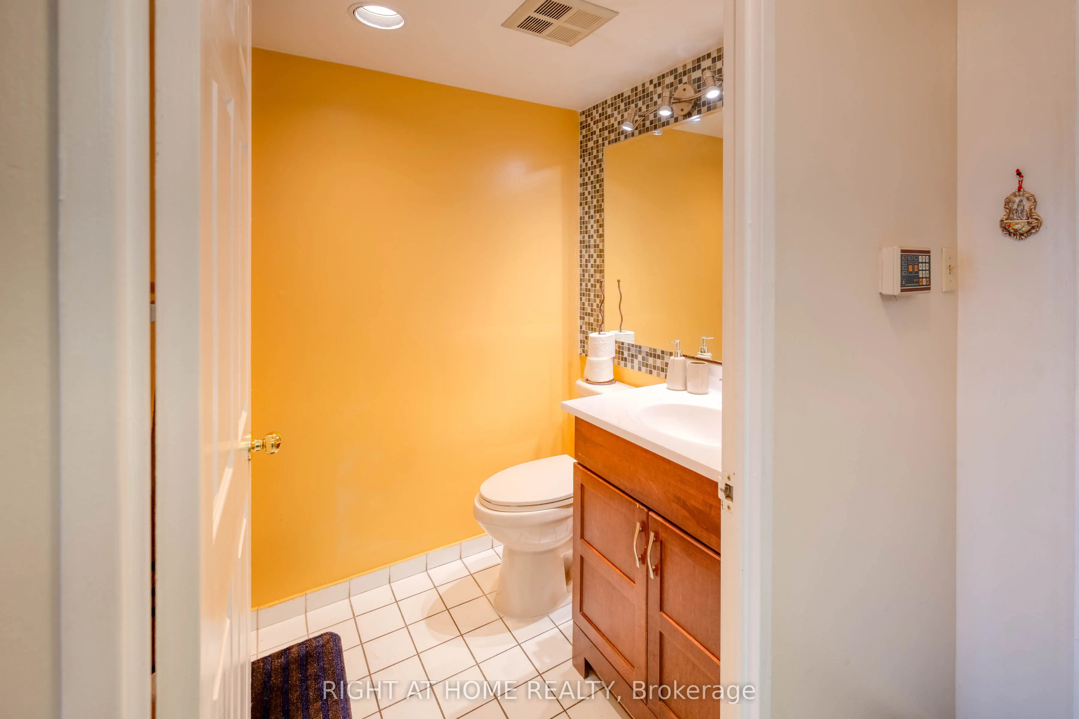 265 Enfield Place, #508
