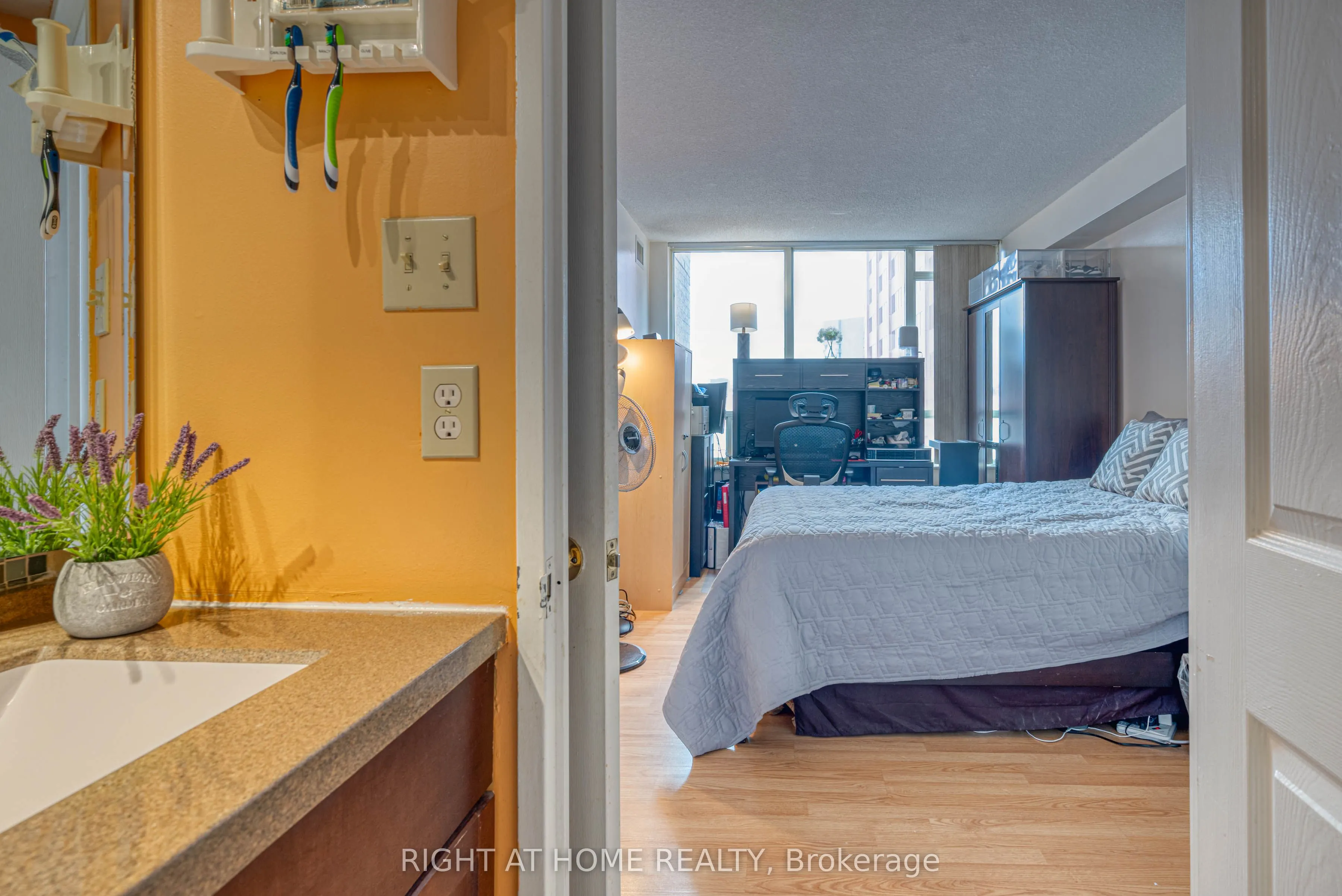 265 Enfield Place, #508