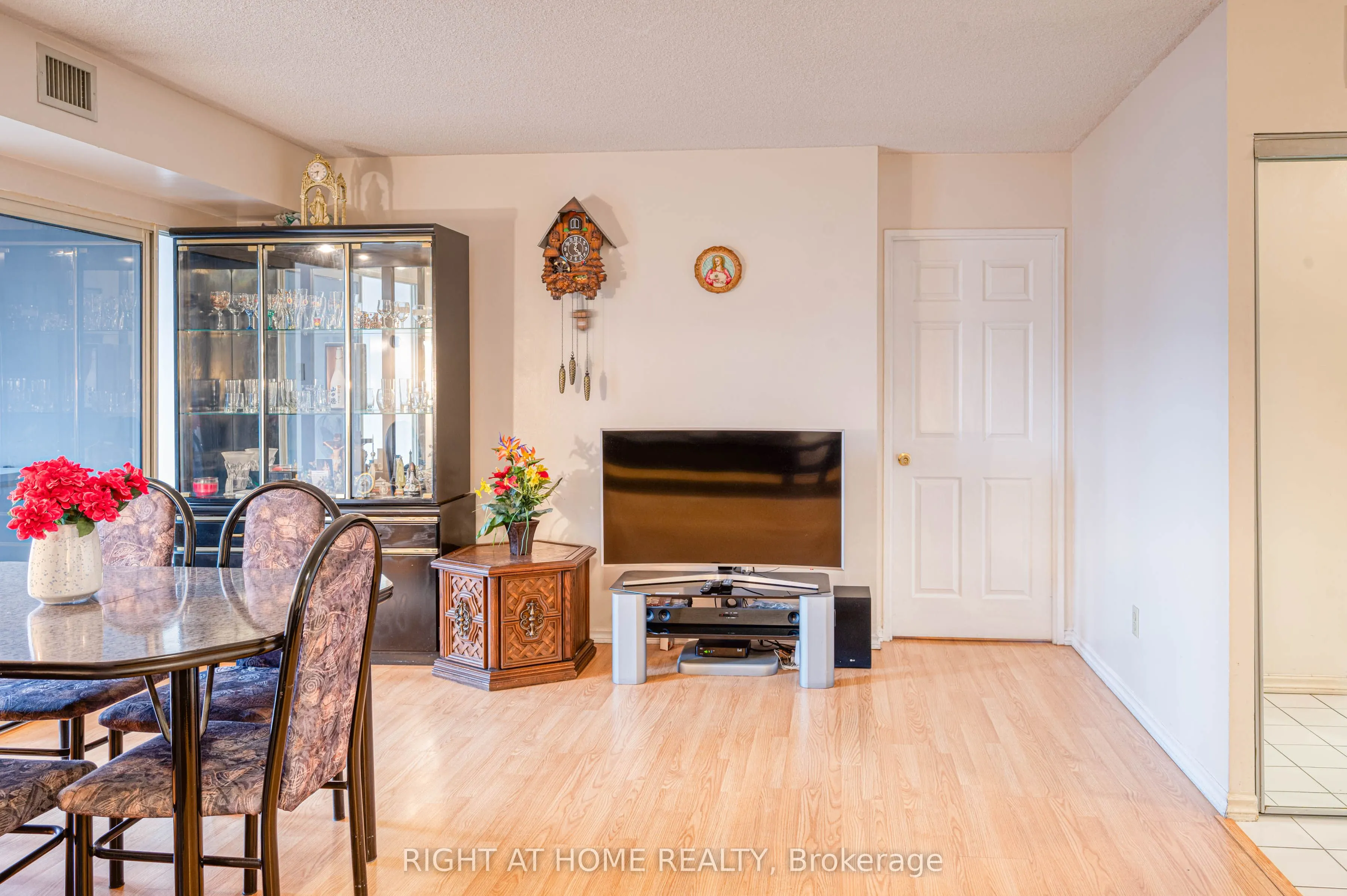 265 Enfield Place, #508