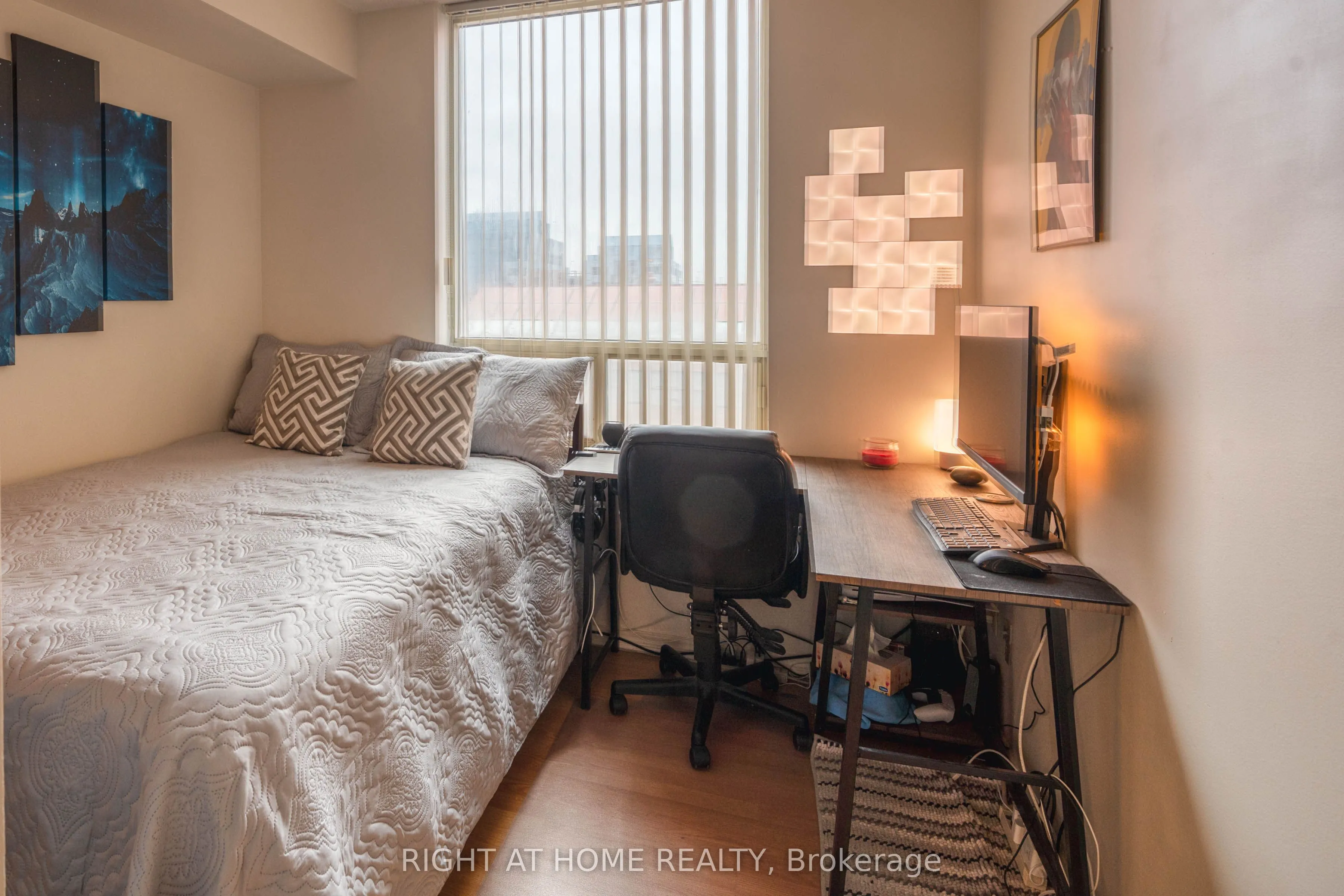 265 Enfield Place, #508