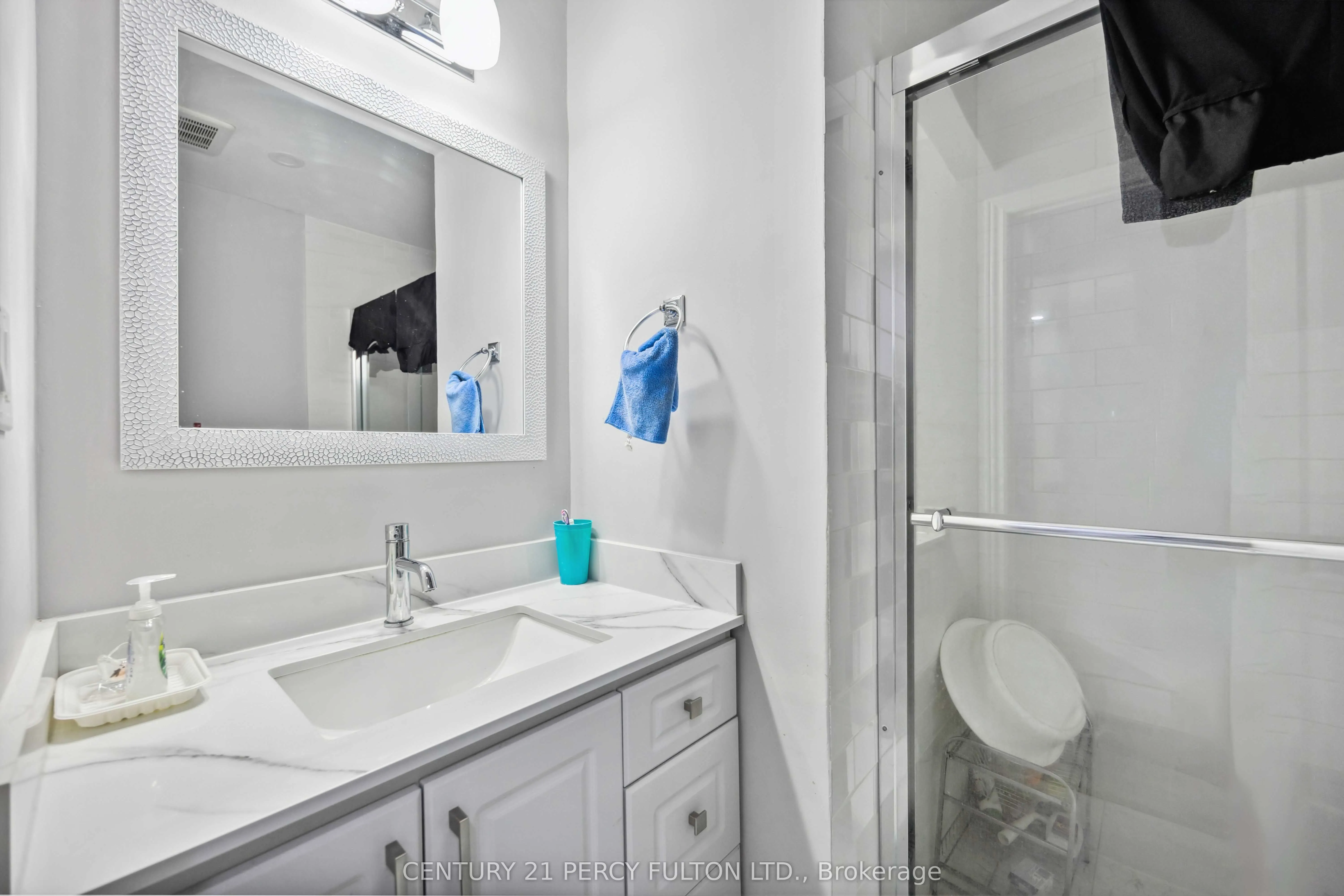 47 Woolenscote Circle