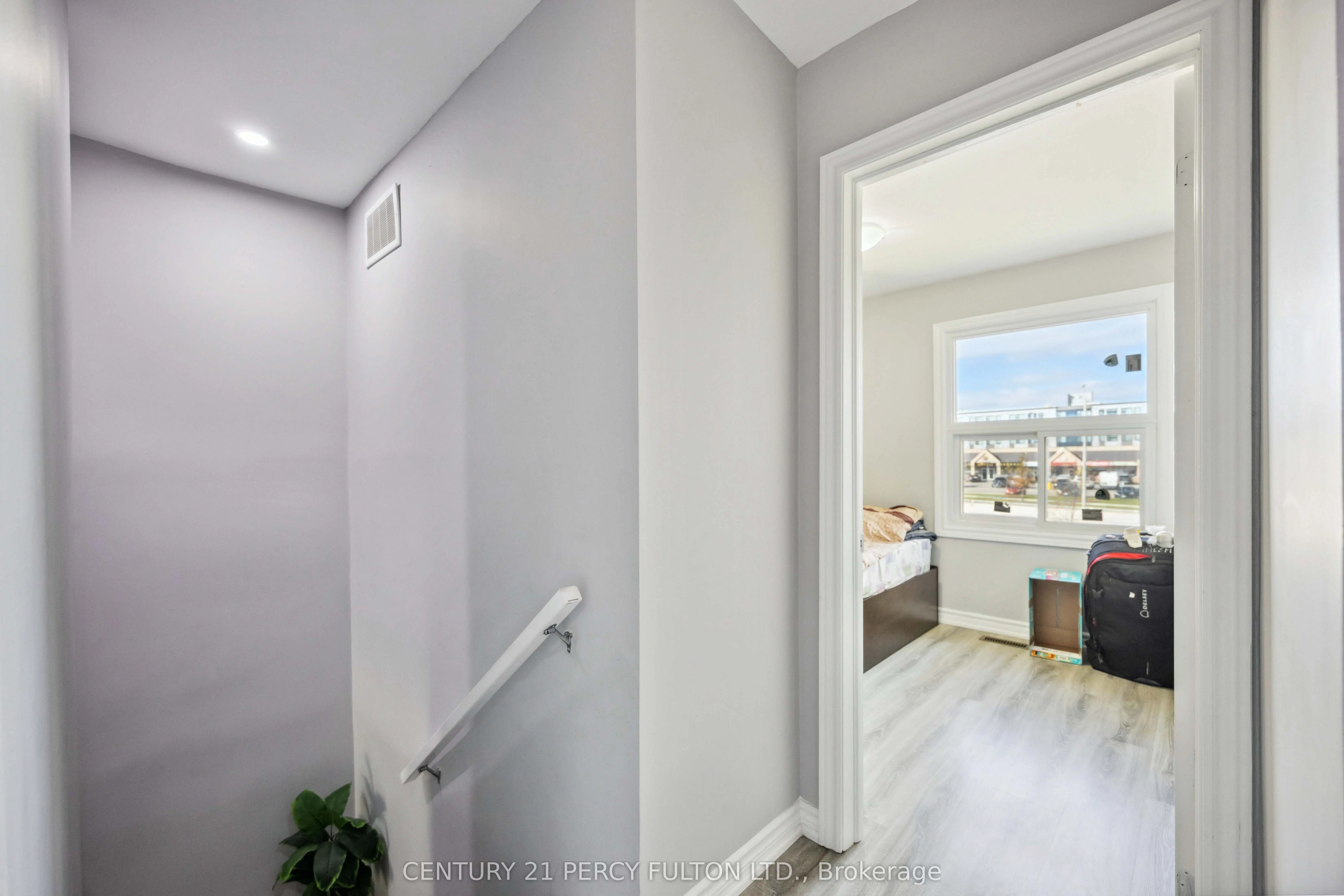 47 Woolenscote Circle