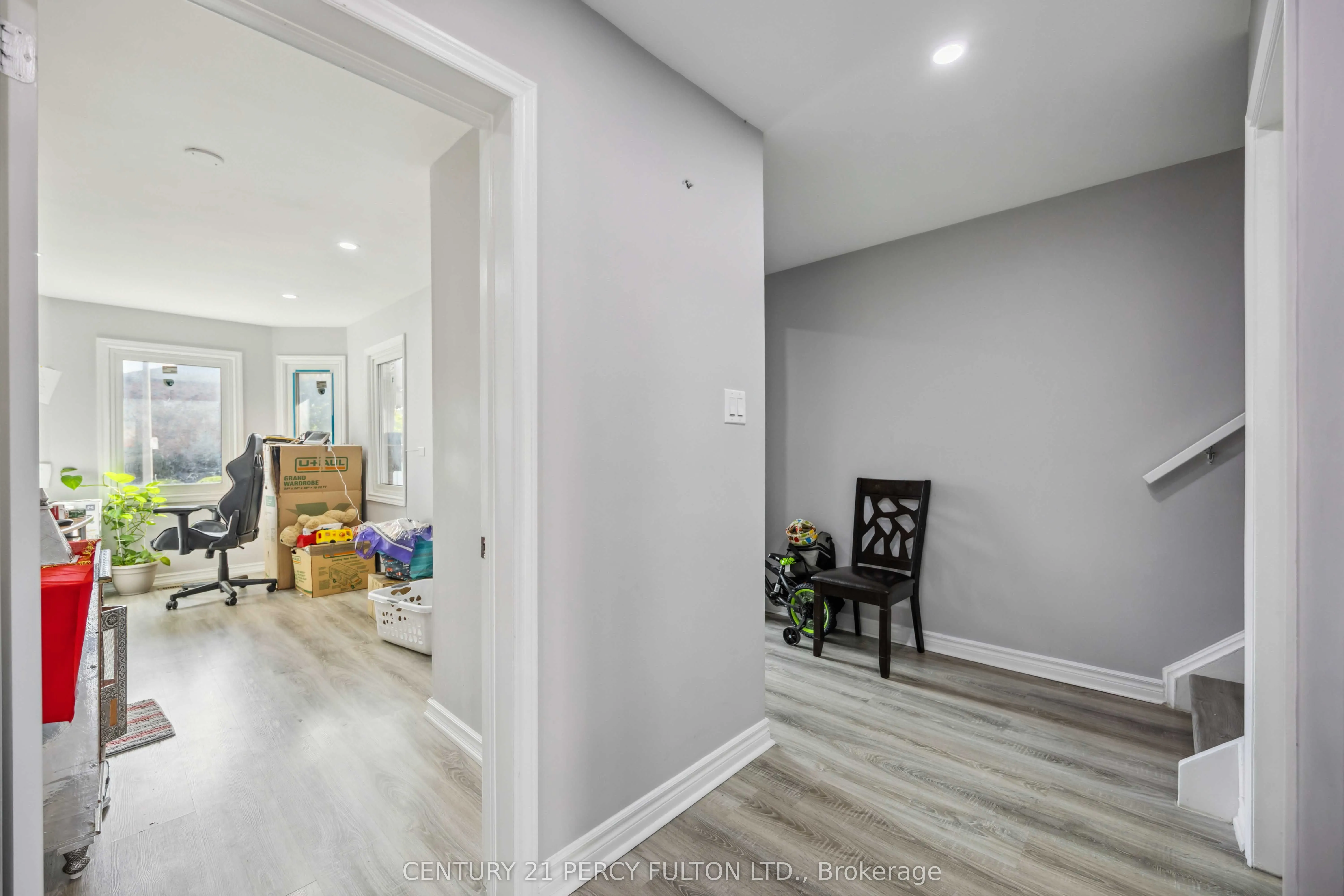 47 Woolenscote Circle