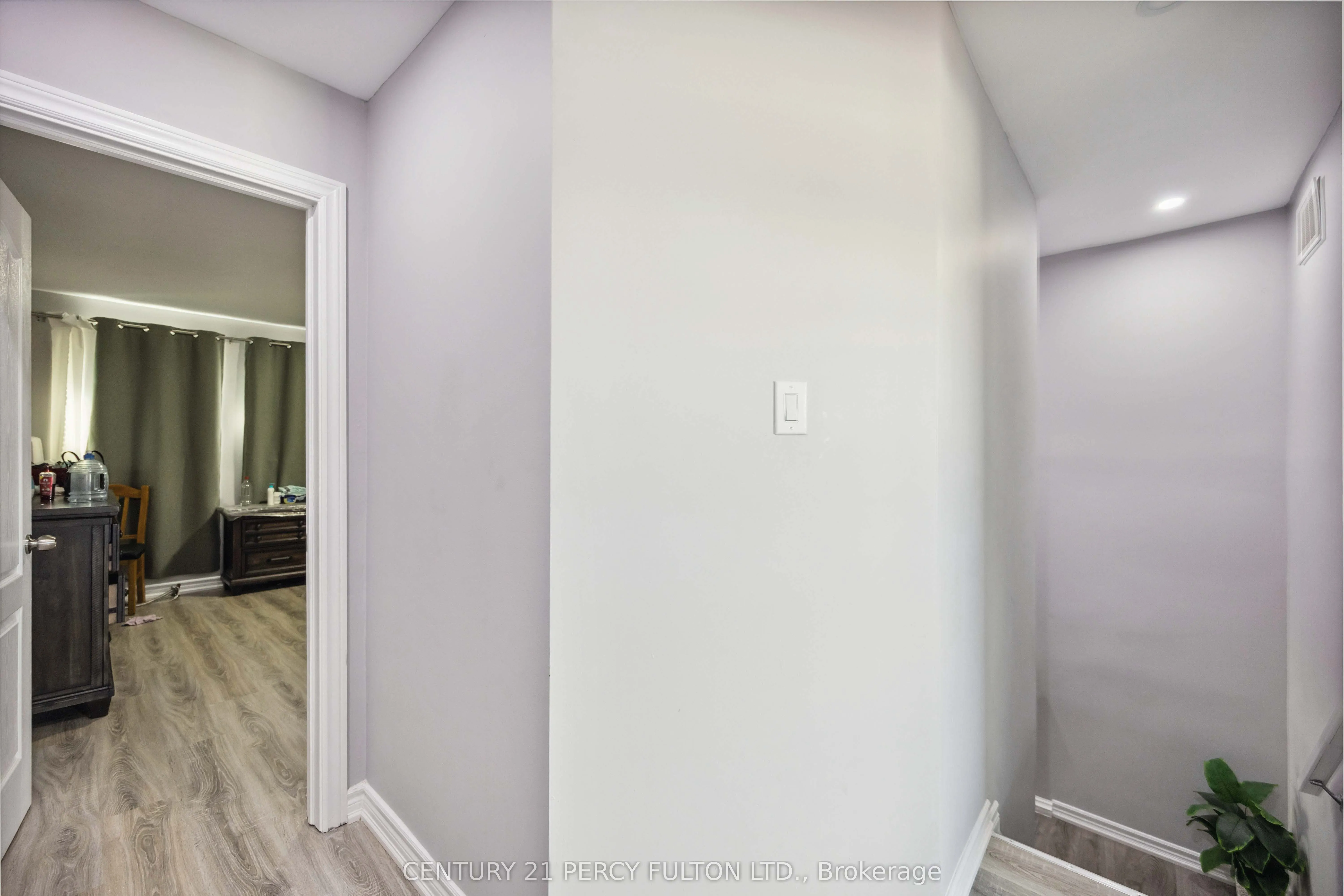 47 Woolenscote Circle