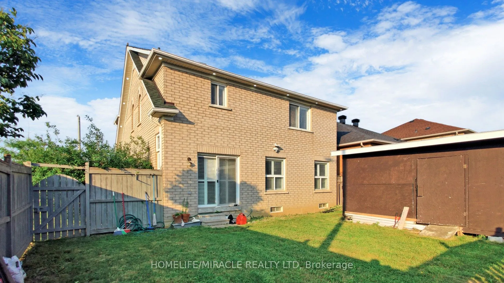 2 Clovercrest Drive
