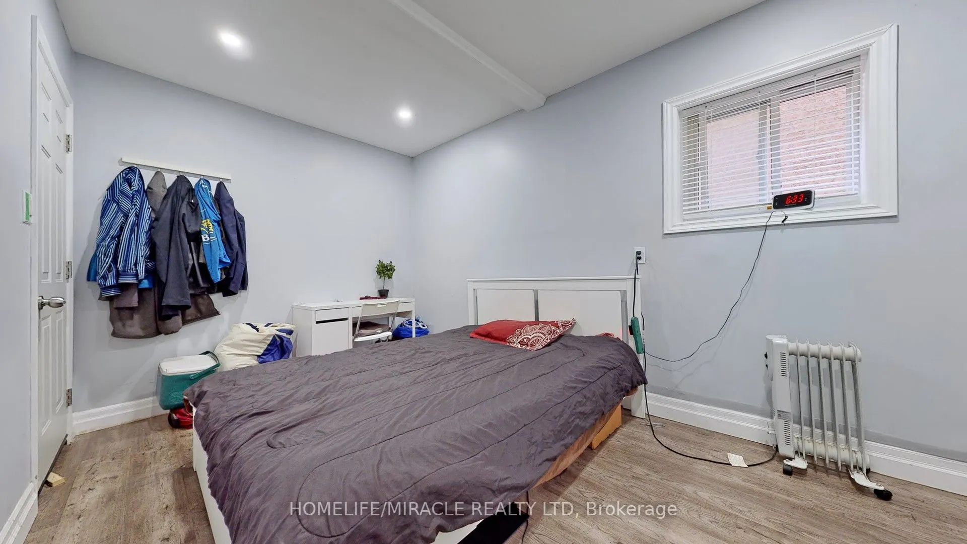 2 Clovercrest Drive