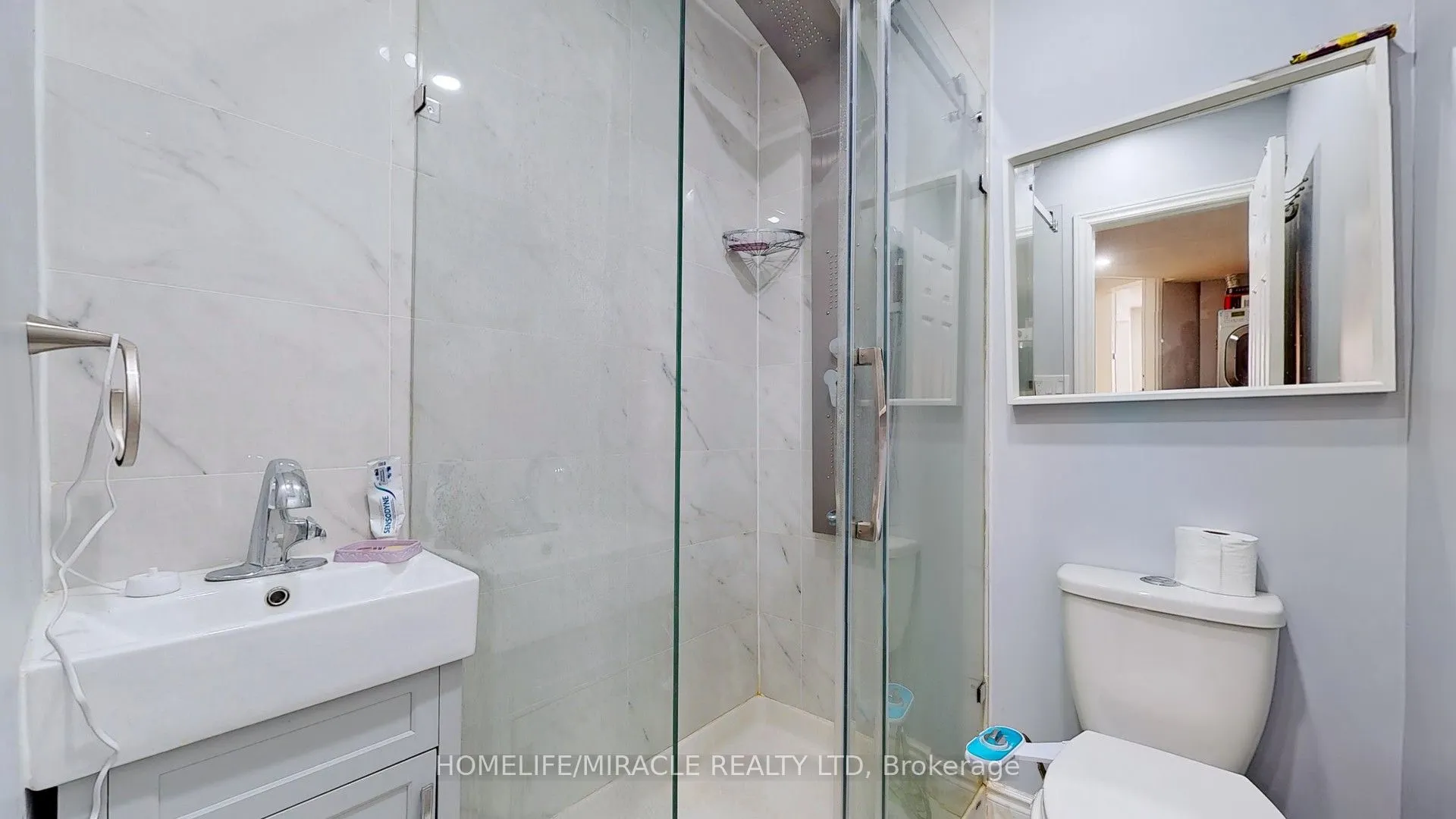 2 Clovercrest Drive