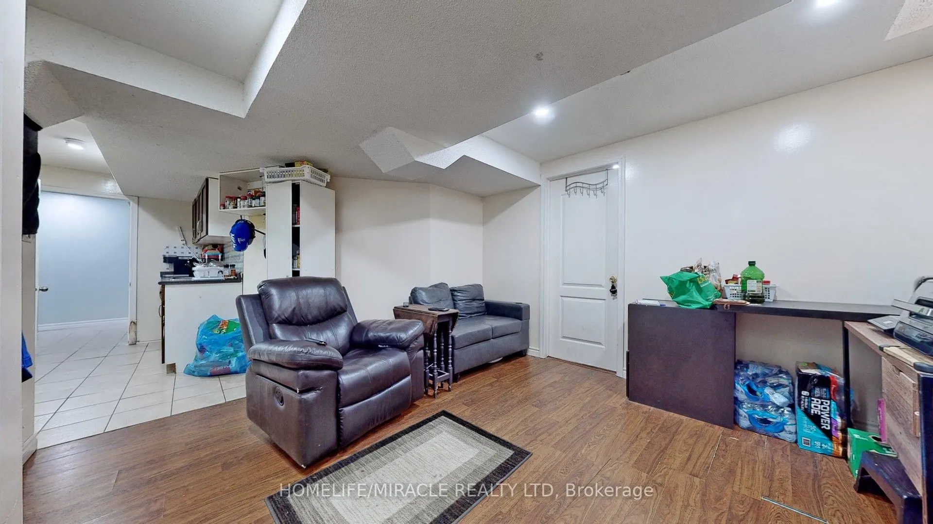 2 Clovercrest Drive