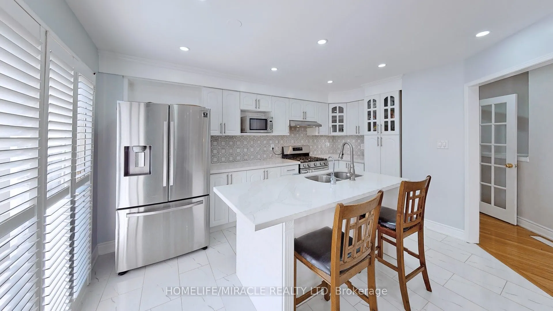 2 Clovercrest Drive