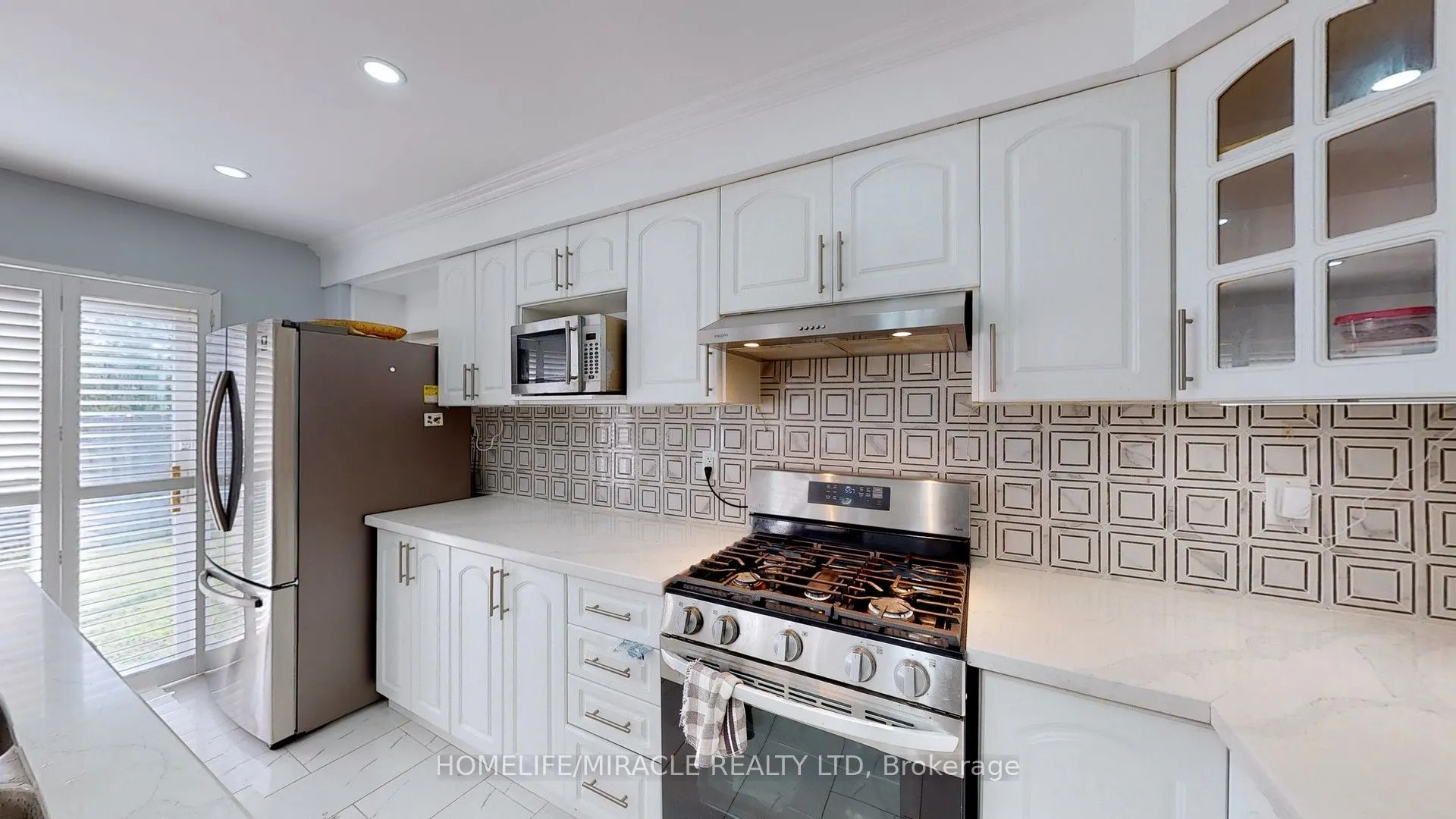 2 Clovercrest Drive