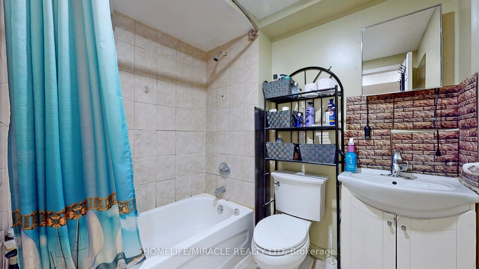2 Clovercrest Drive