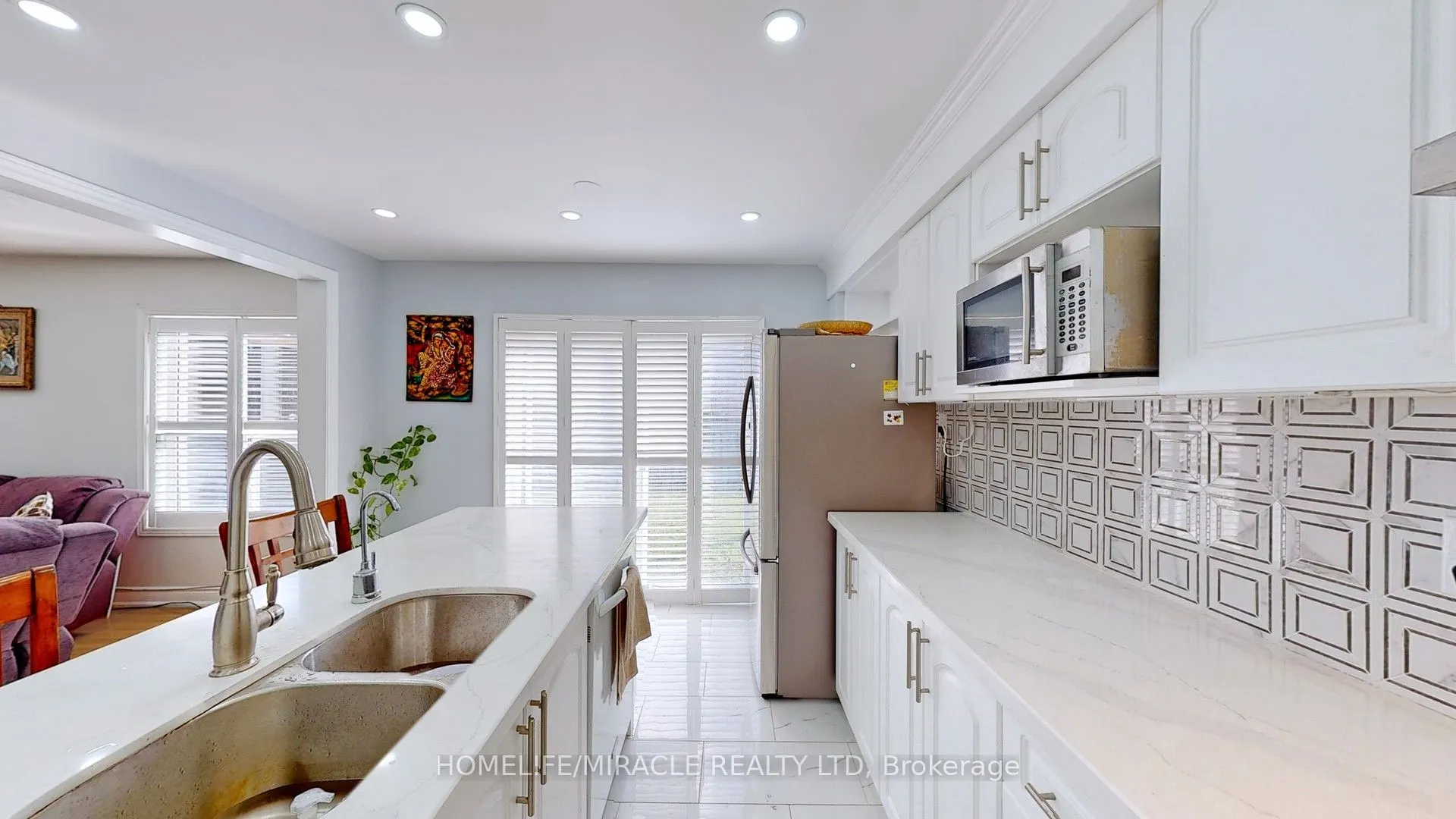 2 Clovercrest Drive