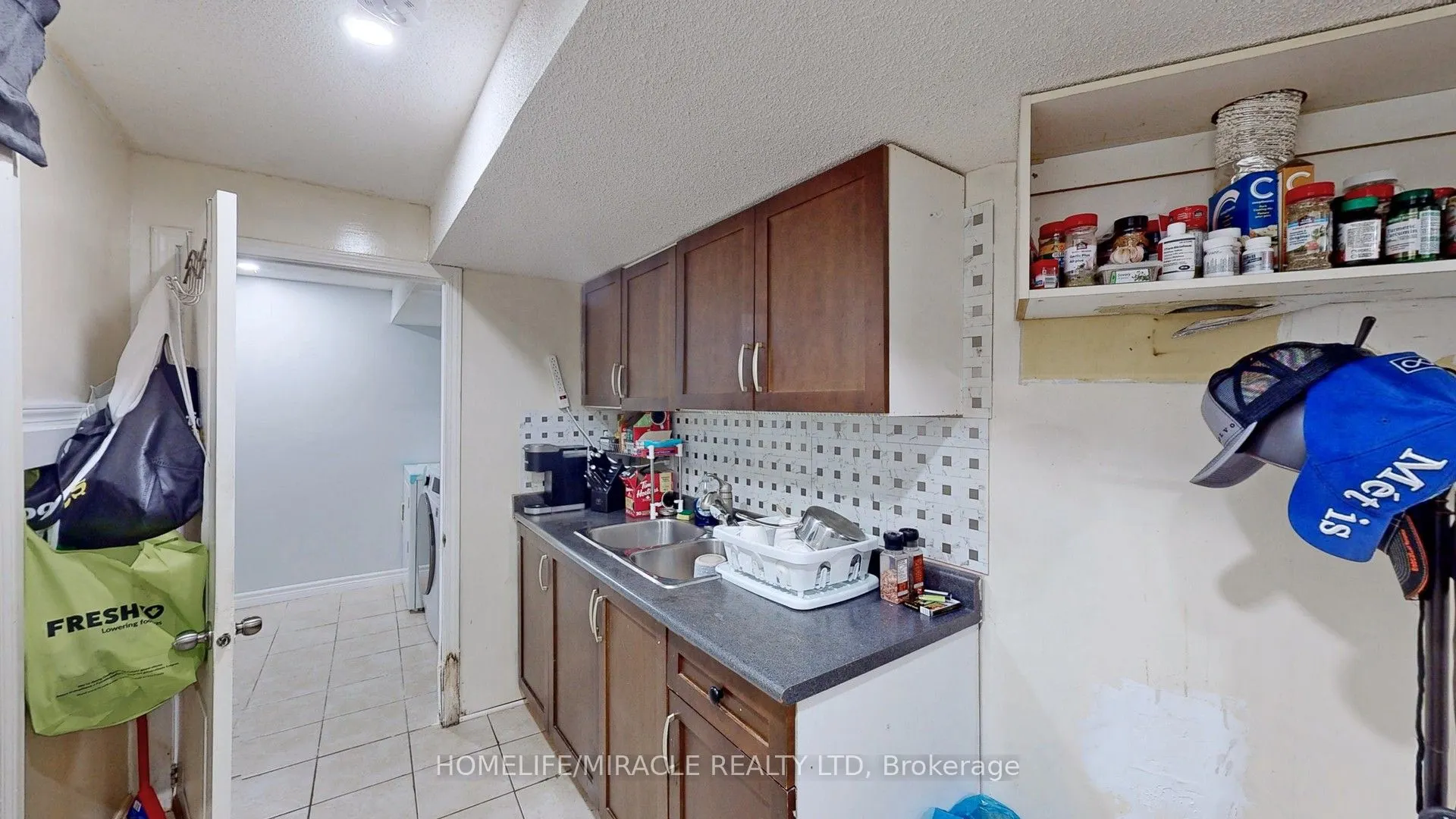 2 Clovercrest Drive