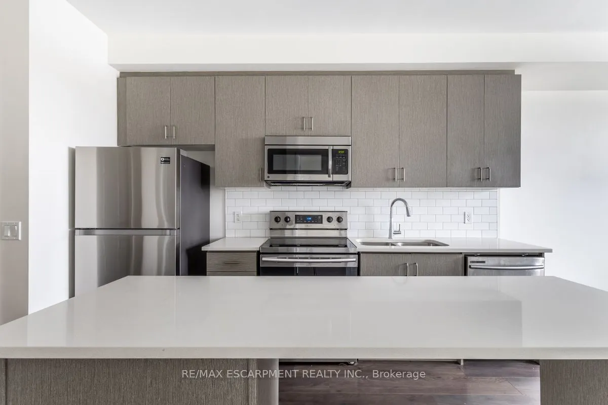 1105 Leger Way, #211