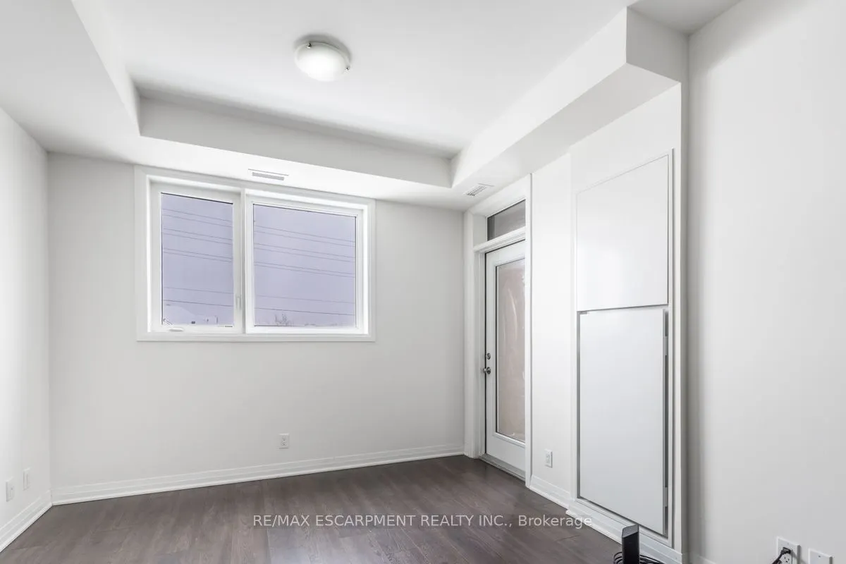 1105 Leger Way, #211