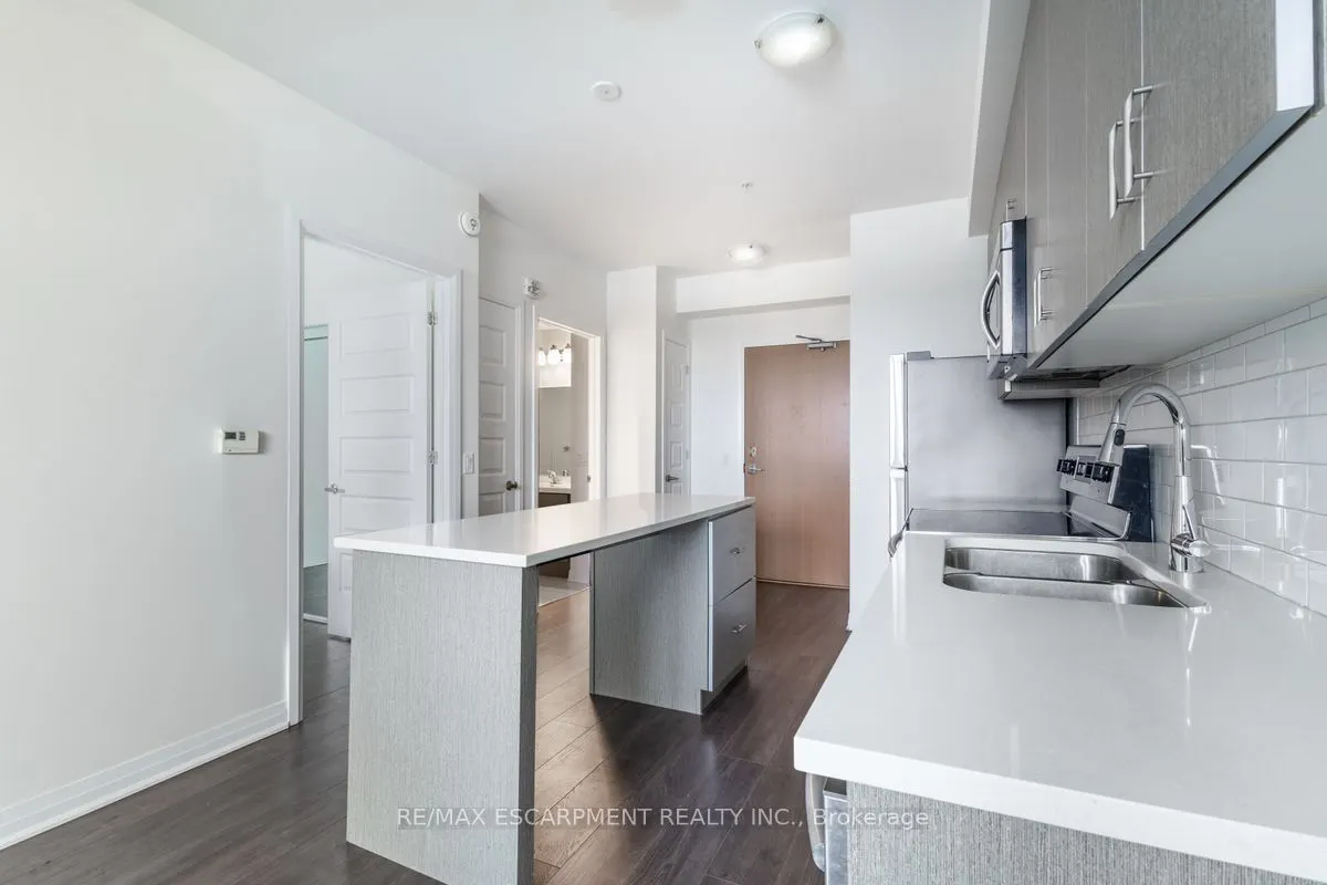 1105 Leger Way, #211