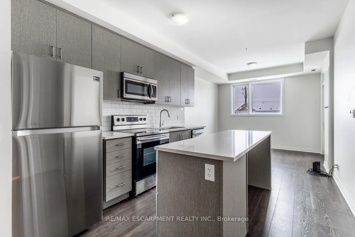 1105 Leger Way, #211