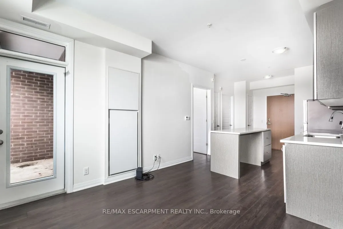 1105 Leger Way, #211